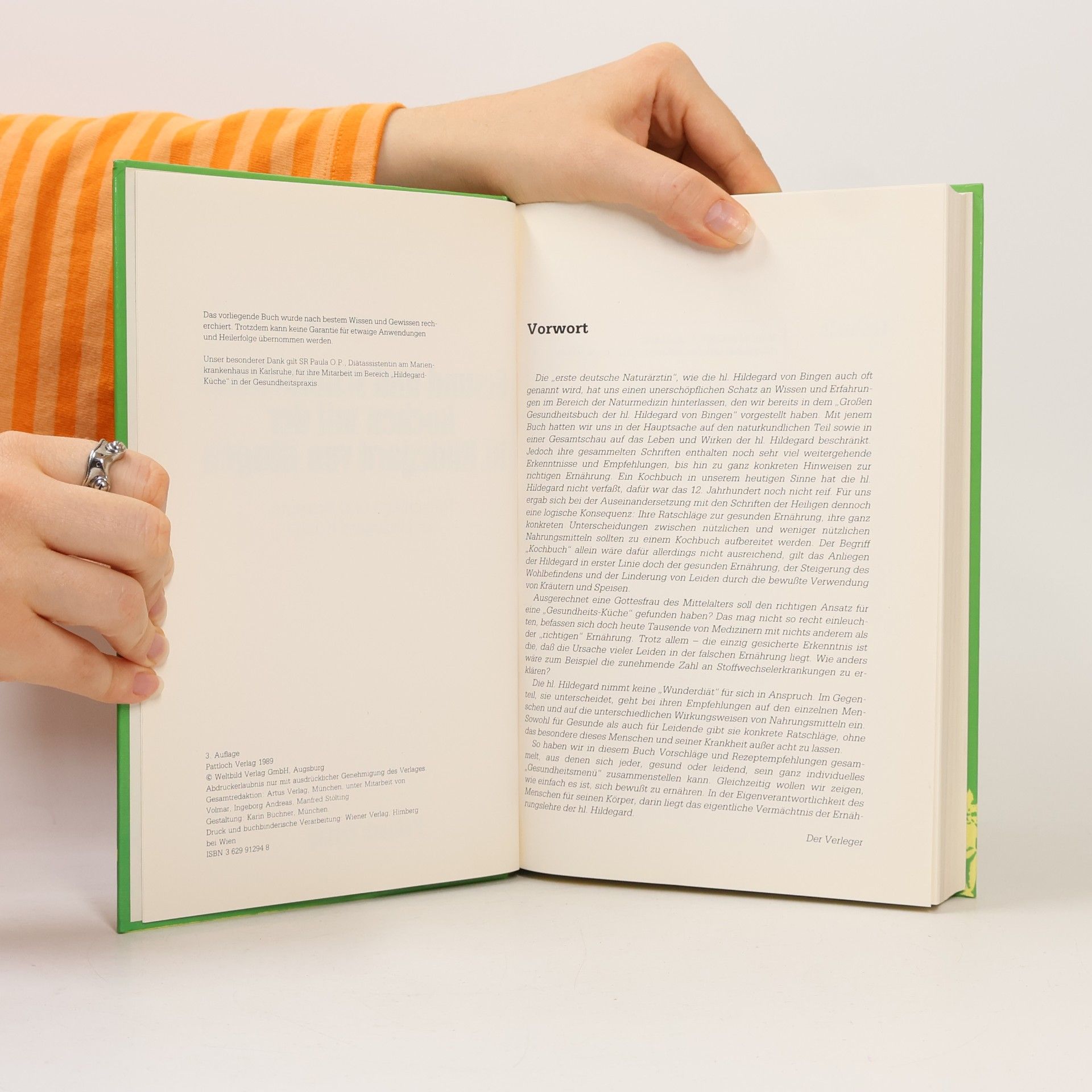 Various authors Gesund und schmackhaft kochen mit der Hl. Hildegard von Bingen