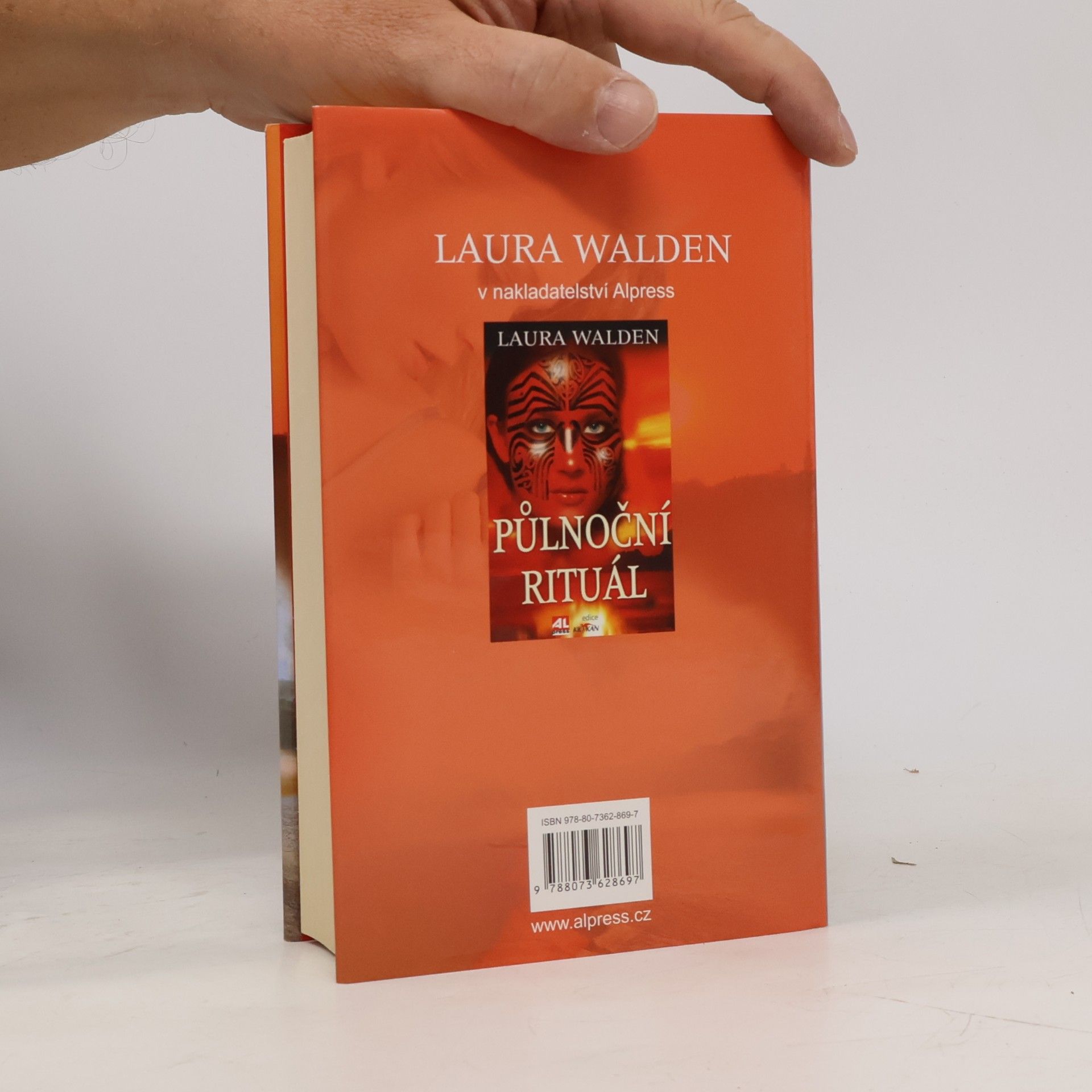 Laura Walden Ohnivá laguna