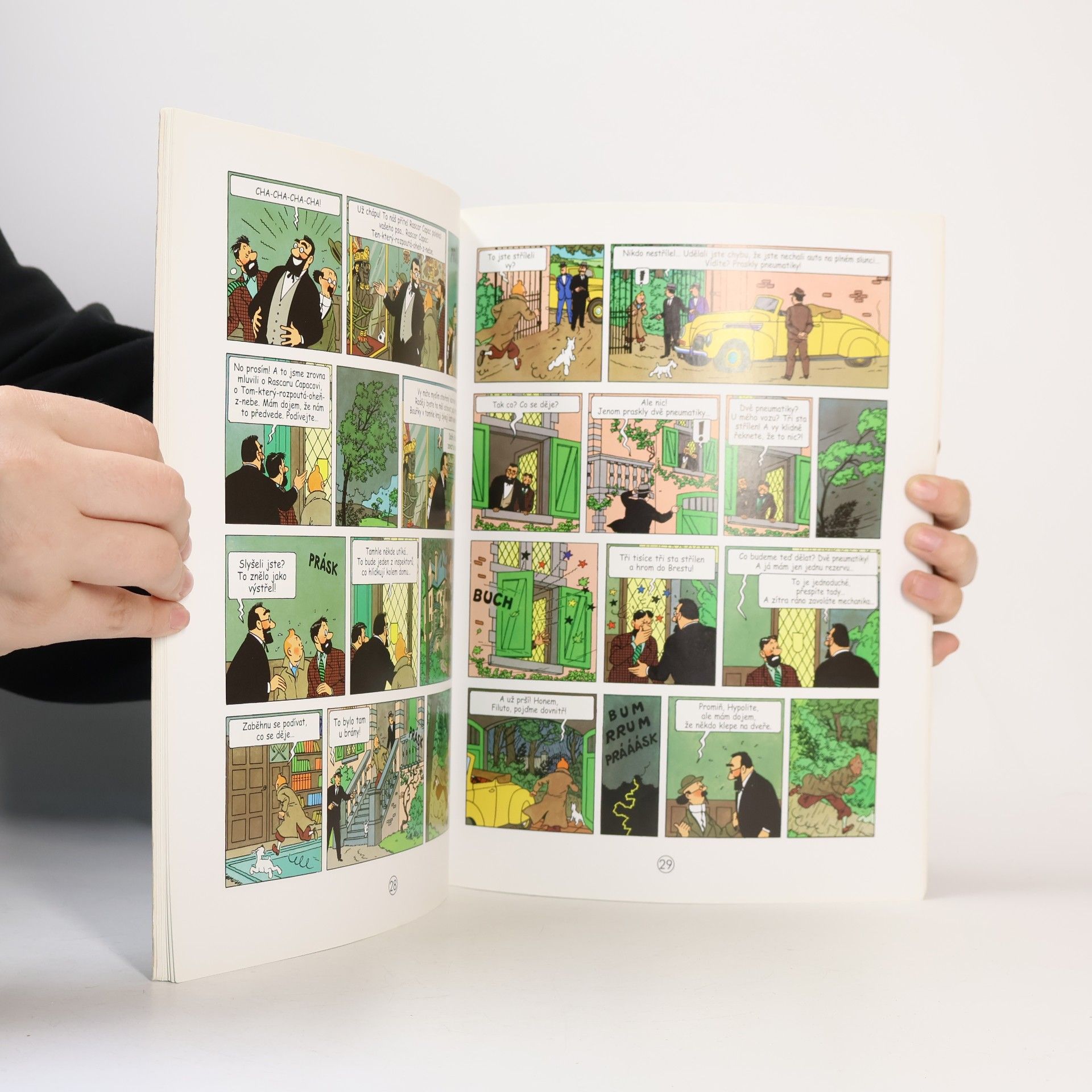 Hergé Tintinova dobrodružství. 7 křišťálových koulí