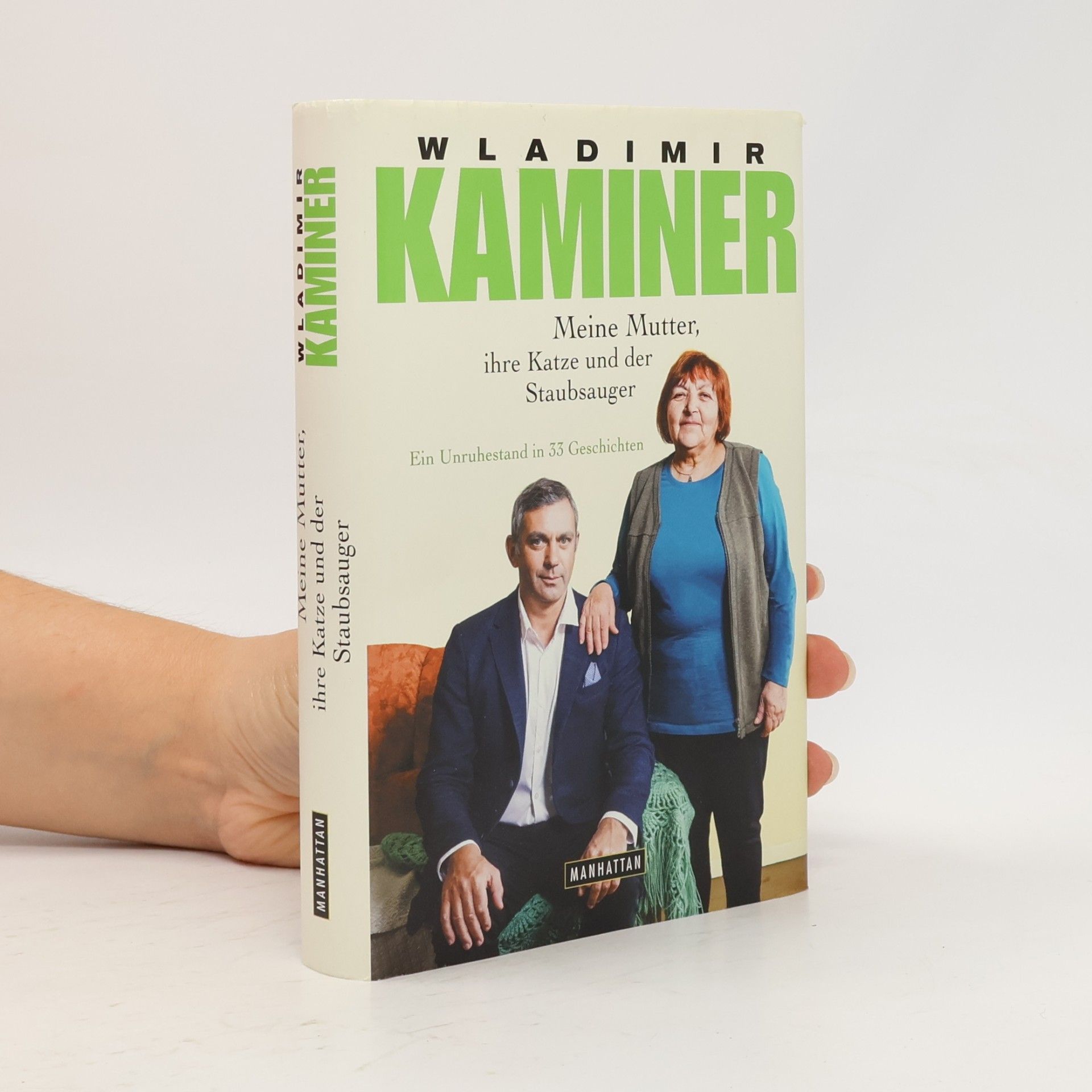Meine Mutter, ihre Katze und der Staubsauger