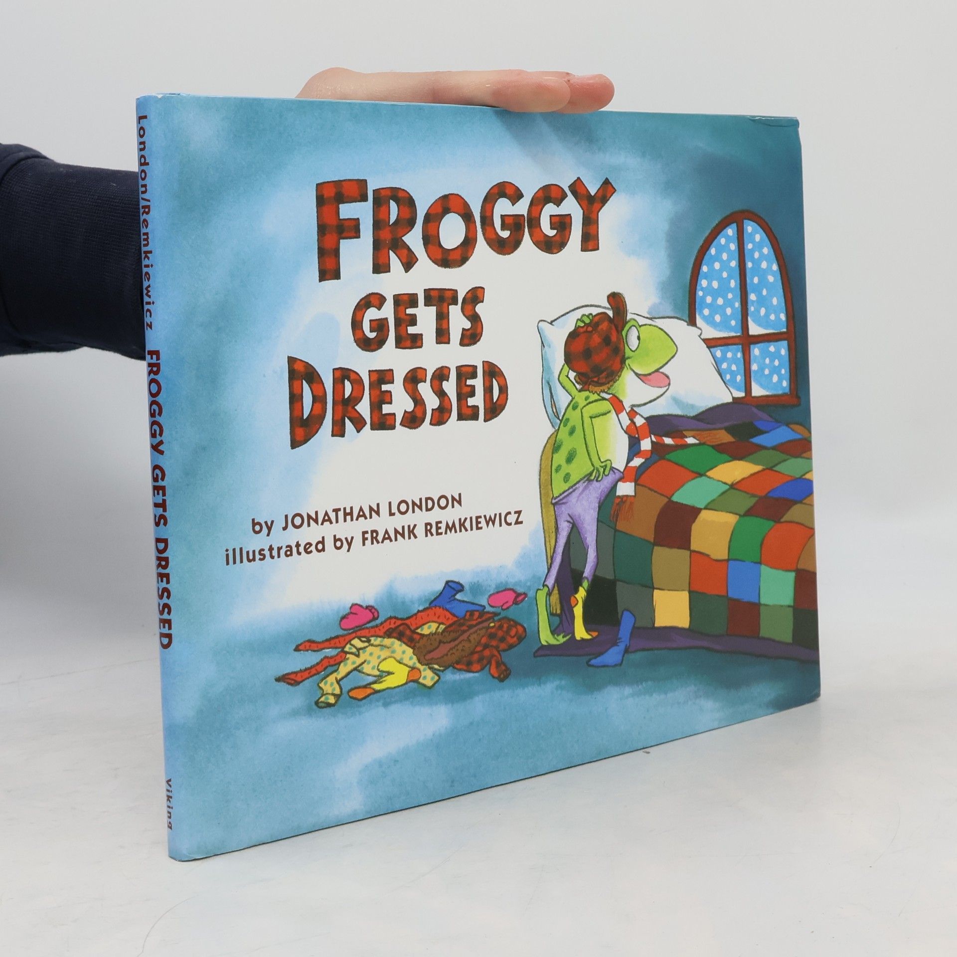 Froggy Gets Dressed