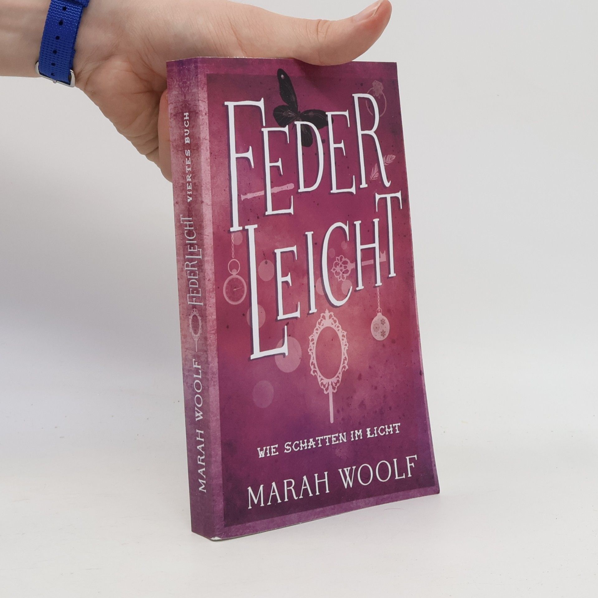 FederLeicht. Wie Schatten Im Licht