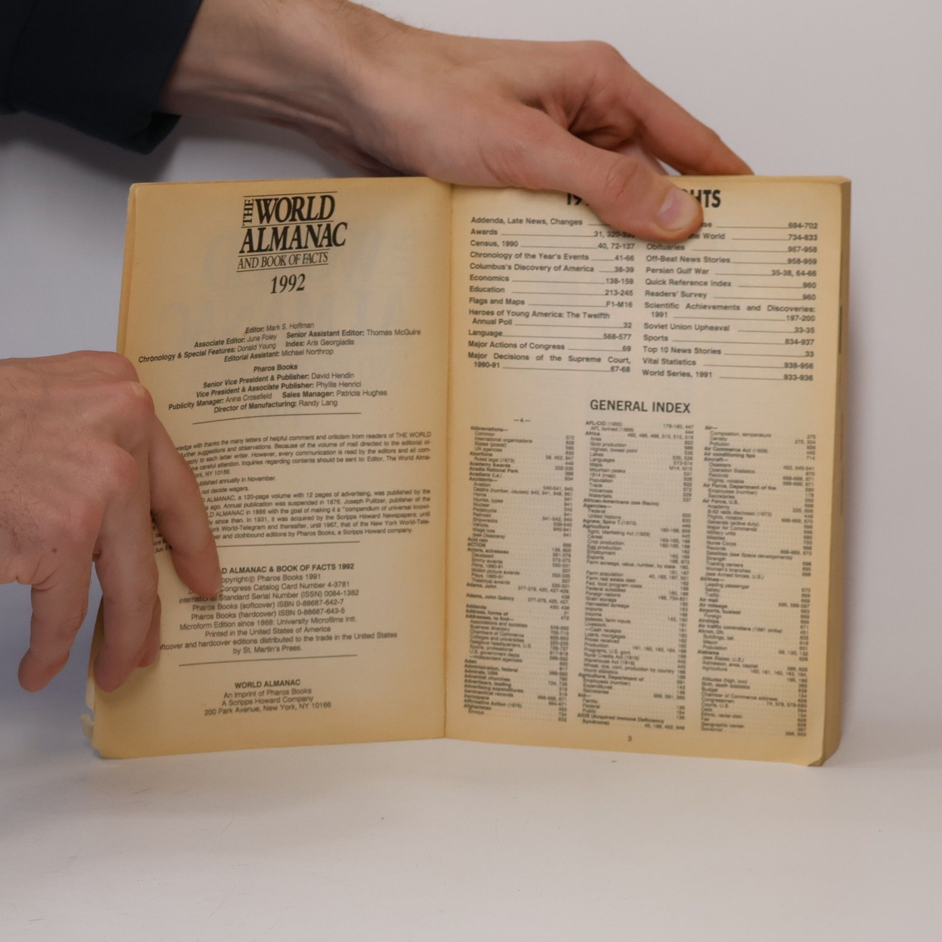 Mark S. Hoffman The World Almanac and Book of Facts, 1992