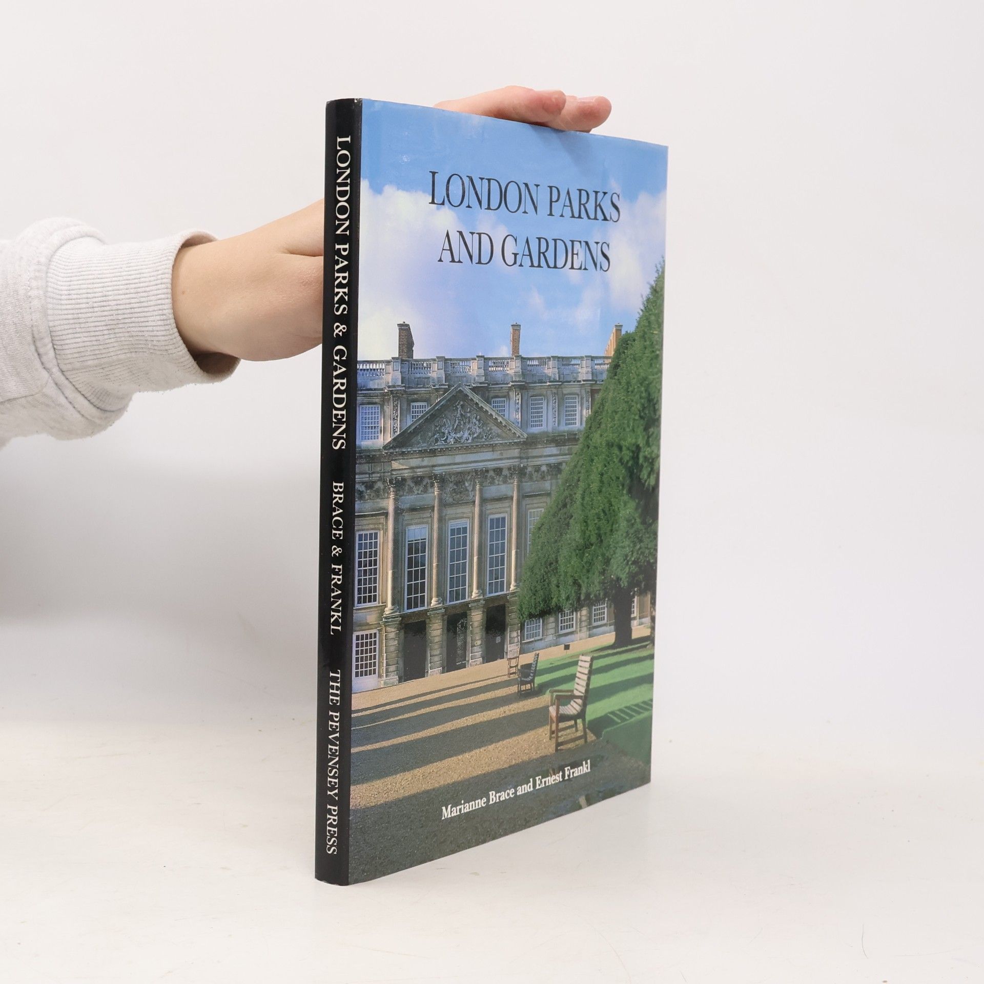 Marianne Brace London Parks and Gardens