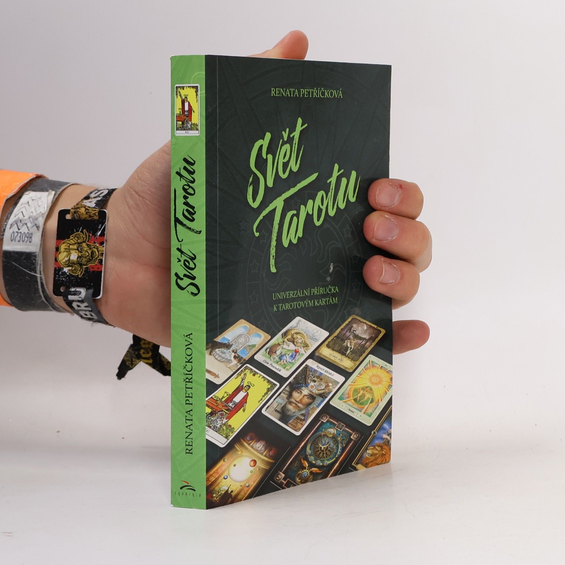 Svět tarotu. Univerzální příručka k tarotovým kartám