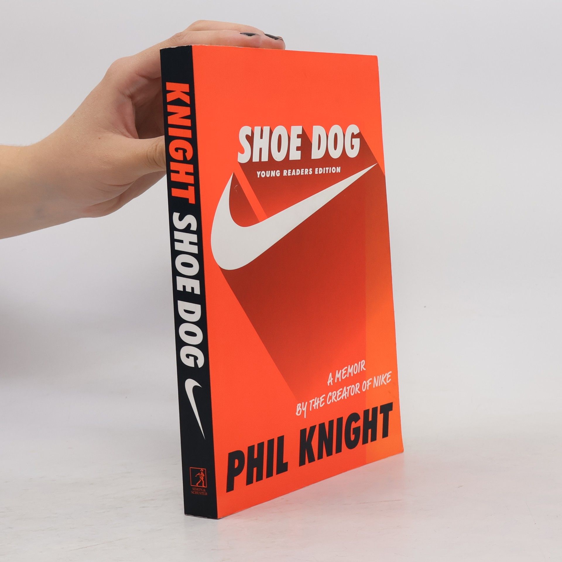 Shoe Dog : A Memoir by the Creator of Nike