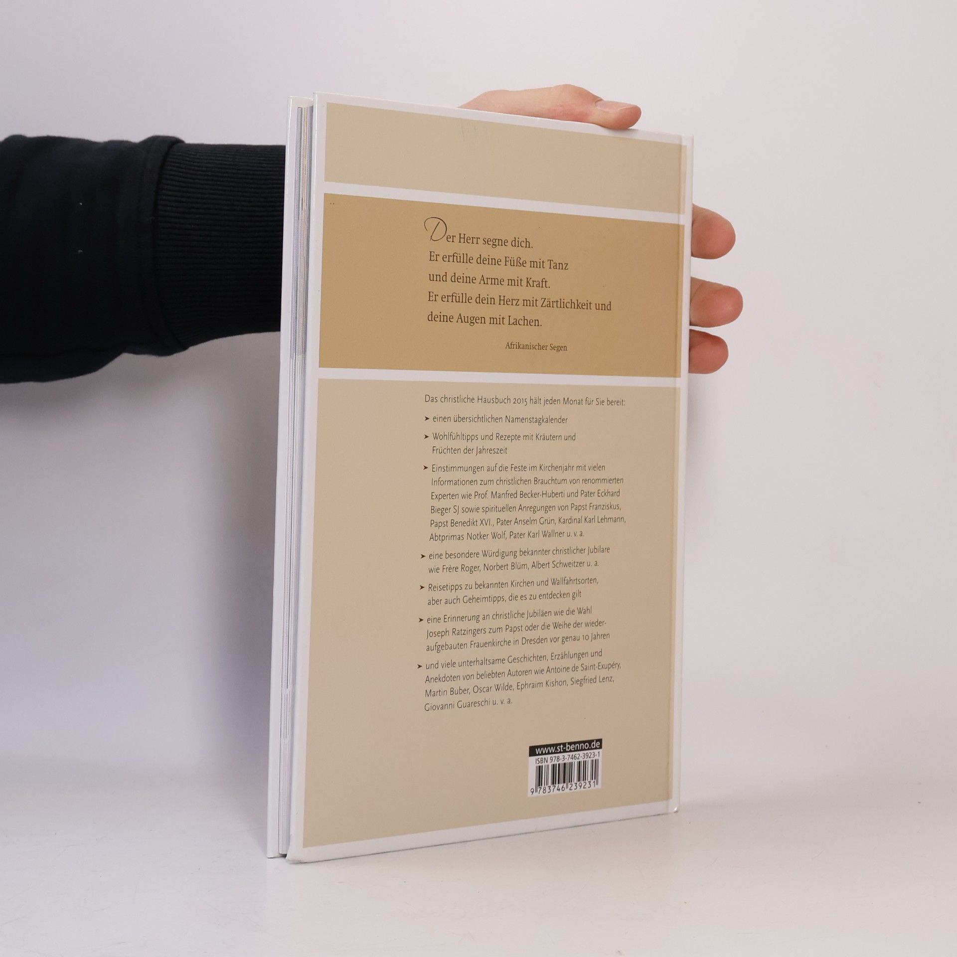 Christliches Hausbuch für die ganze Familie 2015: mit Geschichten & praktischen Tipps für den Jahreskreis