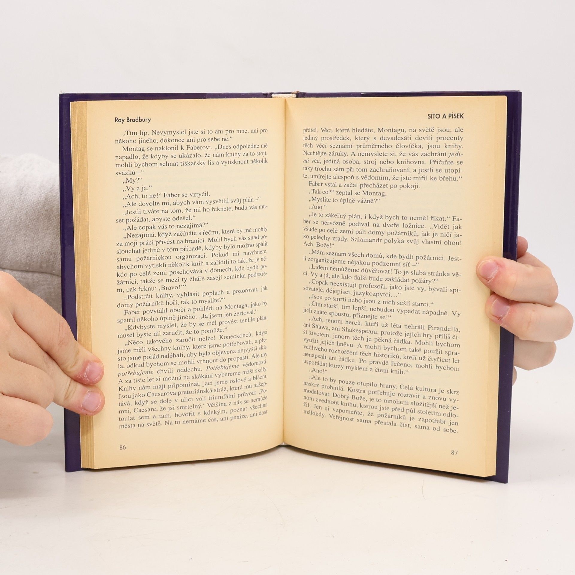 Ray Bradbury 451 stupňů Fahrenheita