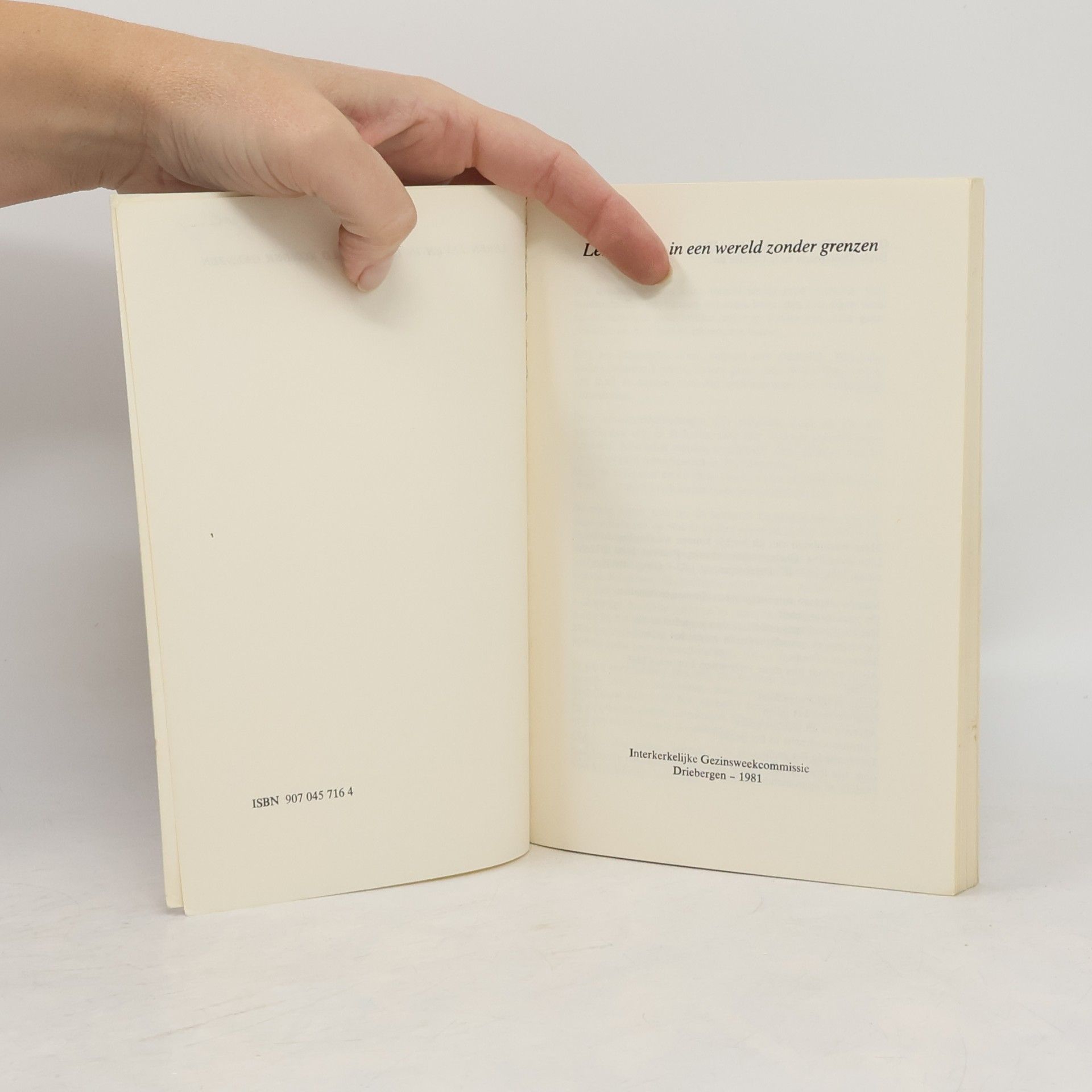 Various authors Leren leven in een wereld zonder grenzen