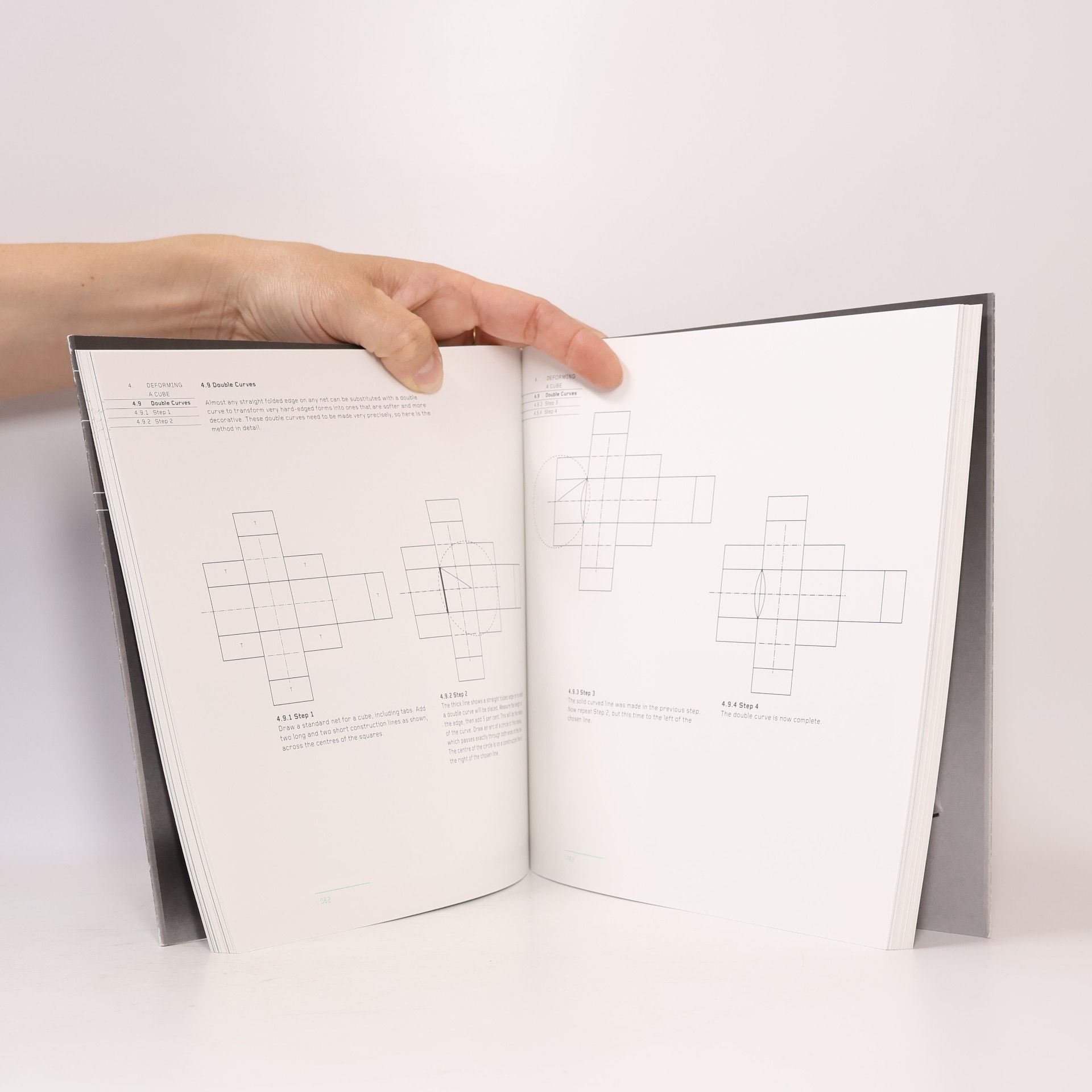 Paul Jackson Structural packaging : design your own boxes and 3-D forms