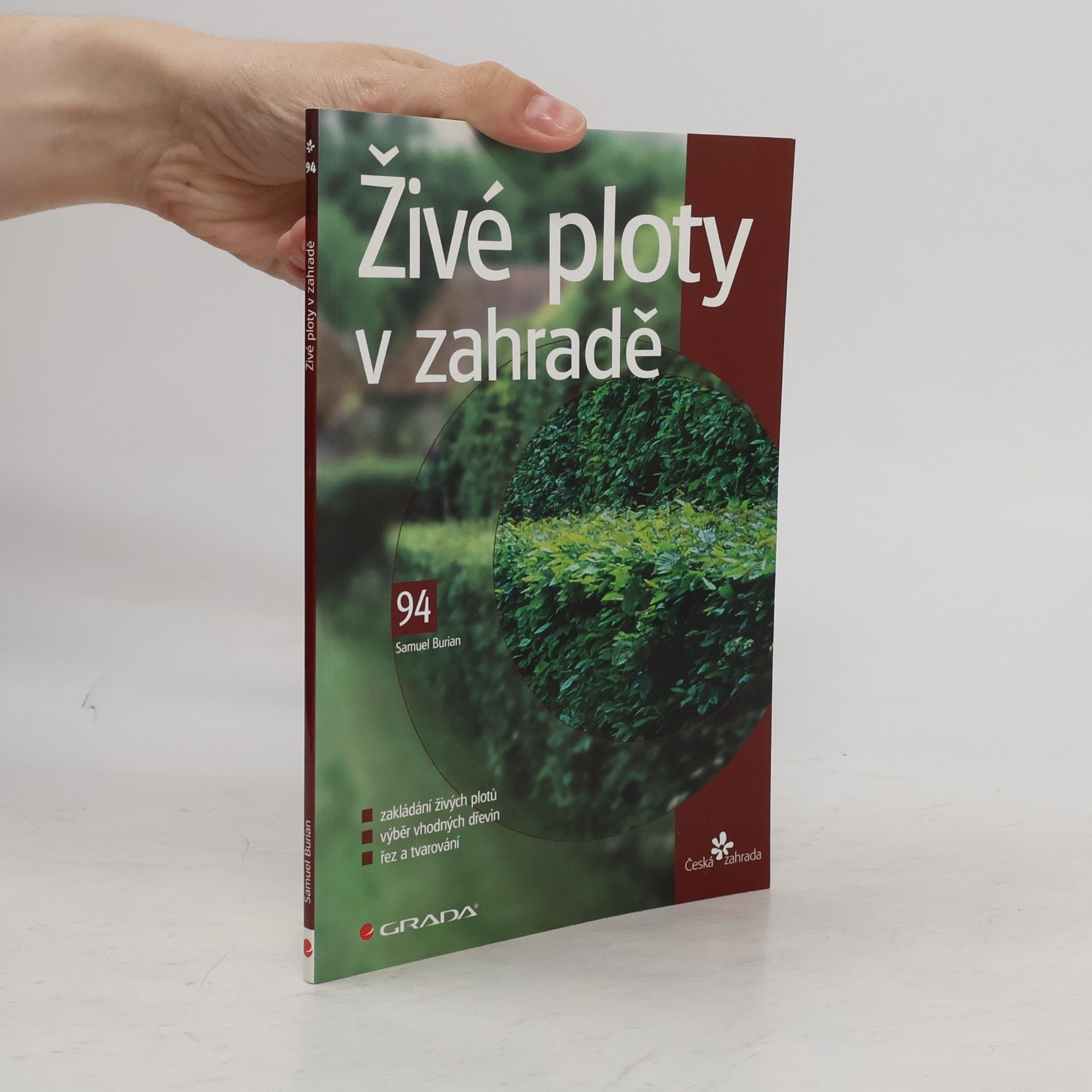 Živé ploty v zahradě