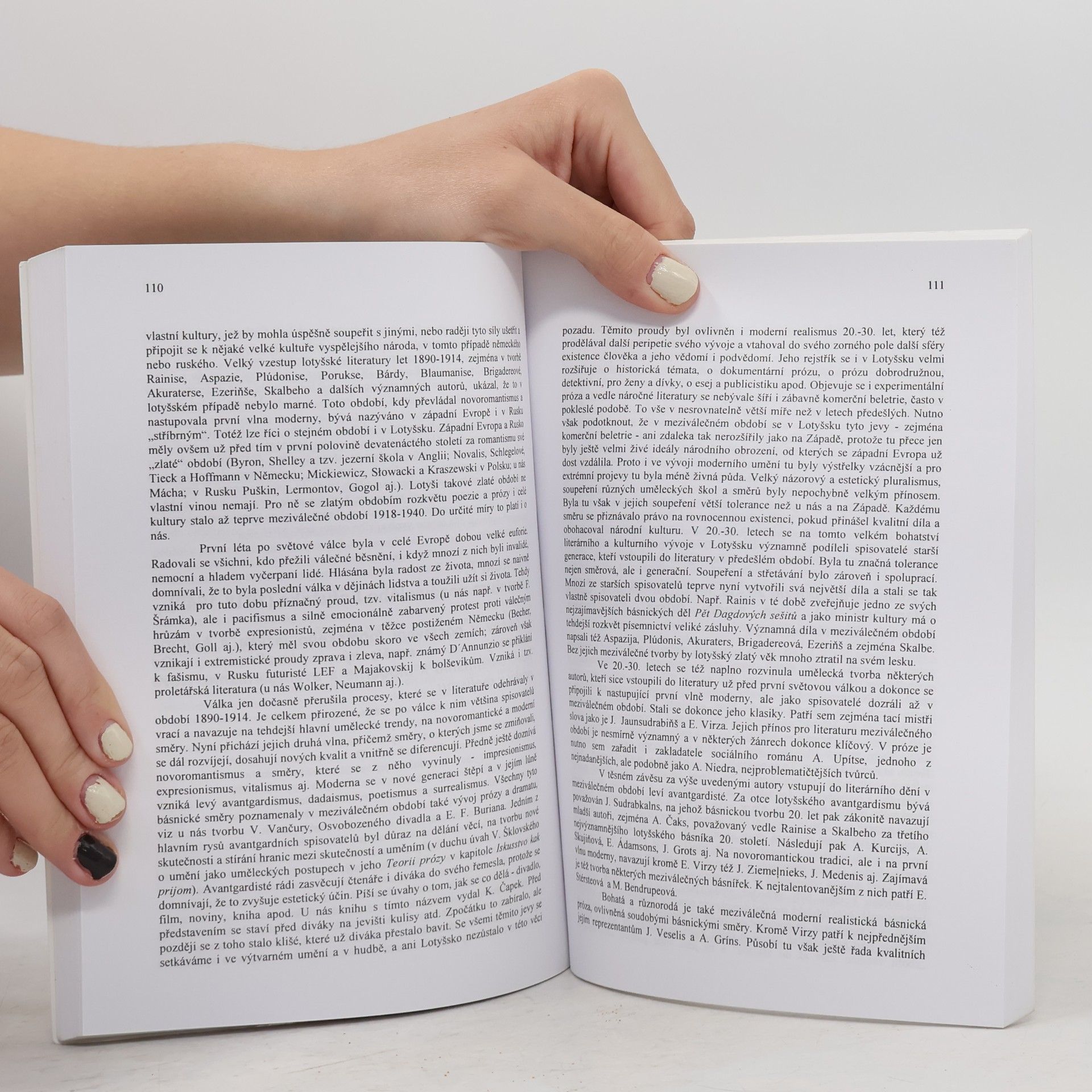 Radegast Parolek Lotyšská literatura - Vývoj a tvůrčí osobnosti