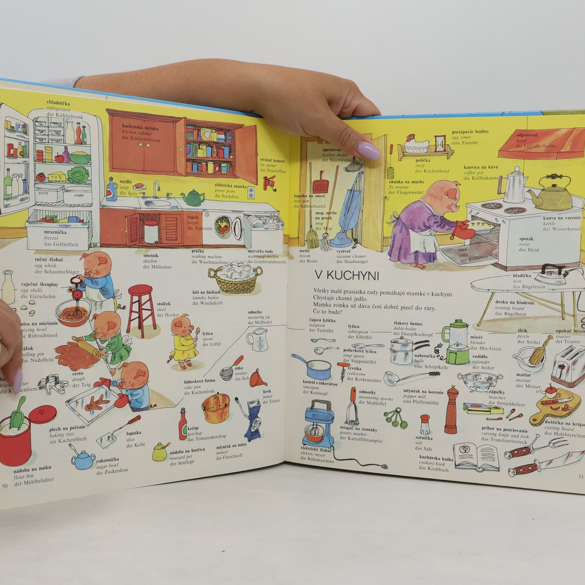 Richard Scarry Richard Scarry's European Word Book : English, German, French, Czech