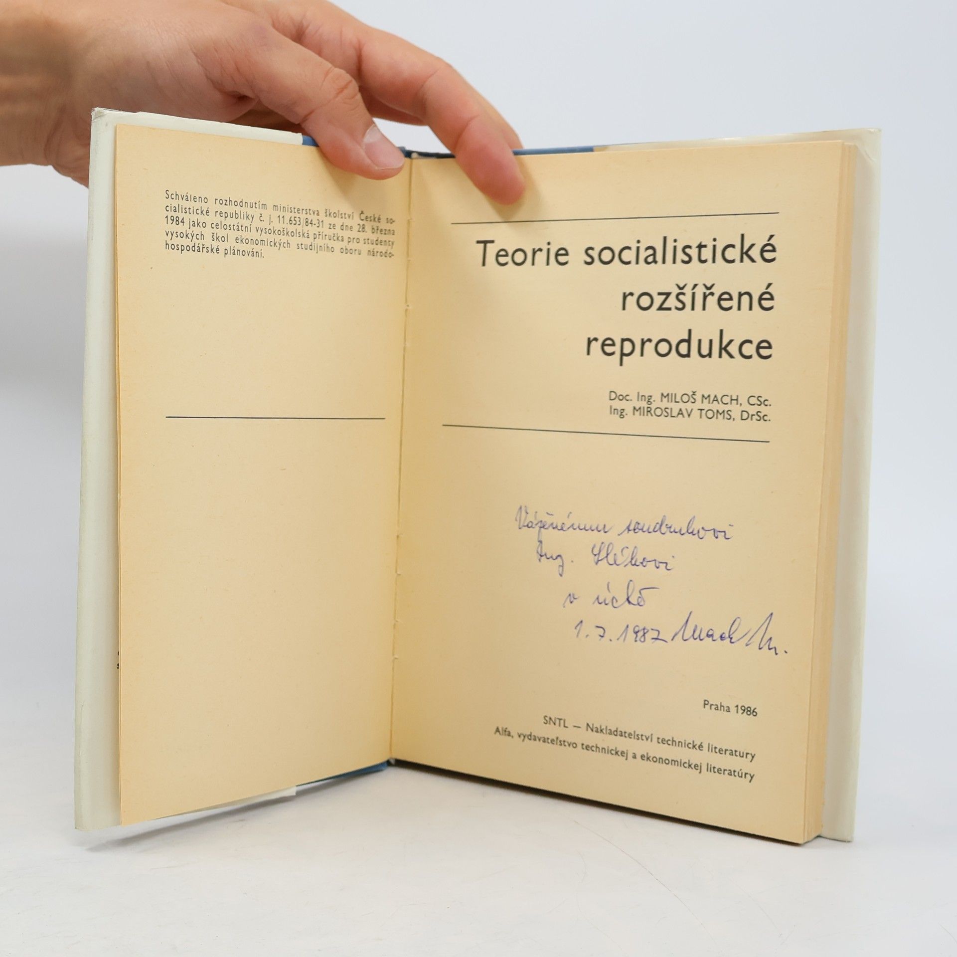 Miloš Mach Teorie socialistické rozšířené reprodukce