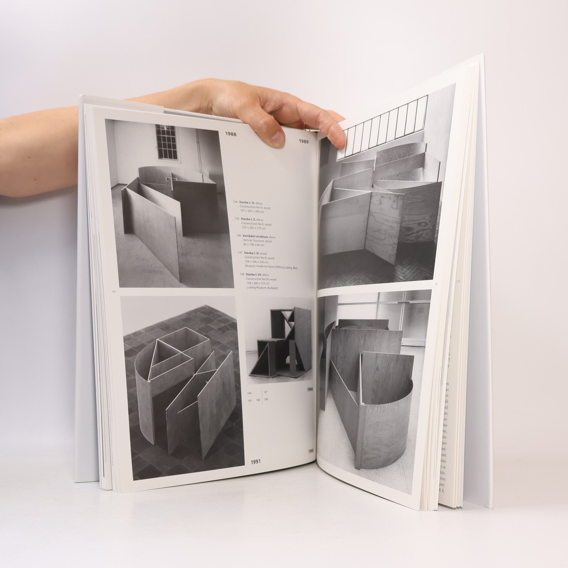 Stanislav Kolíbal Sochy a projekty = Sculptures and projects