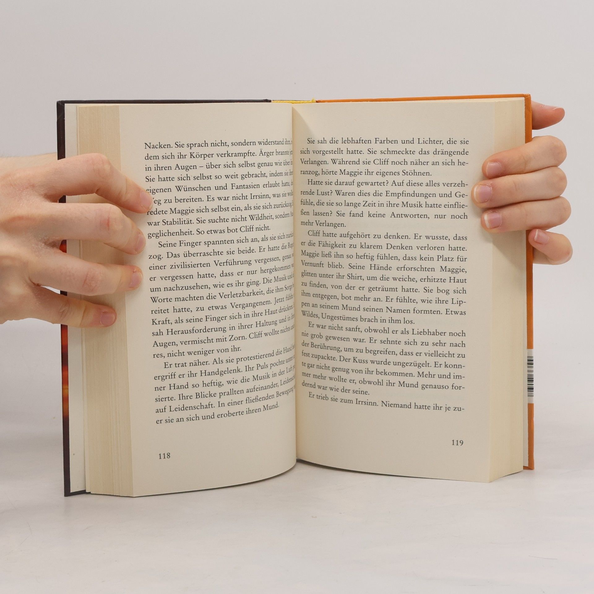 Nora Roberts Schatten über dem Paradies