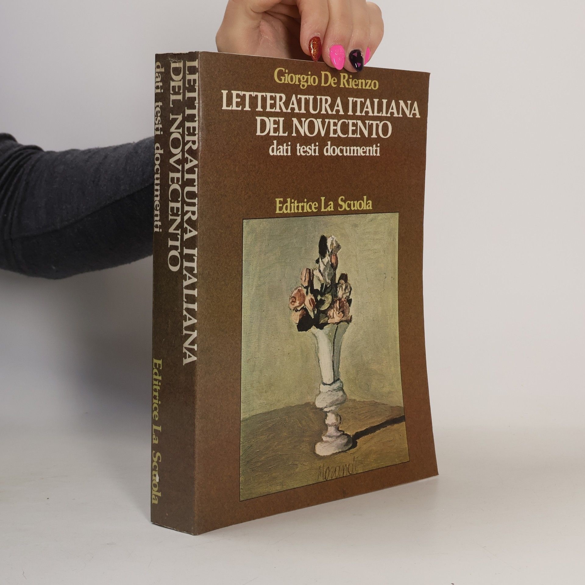 Letteratura italiana del Novecento: dati testi documenti