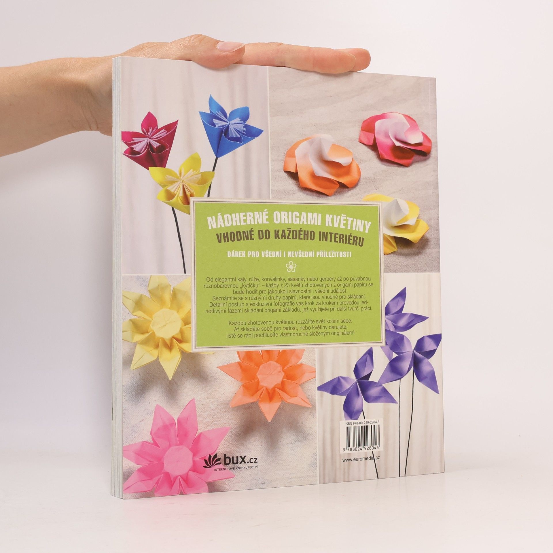 Anca Oprea Origami květiny : 23 nádherných květů z papíru