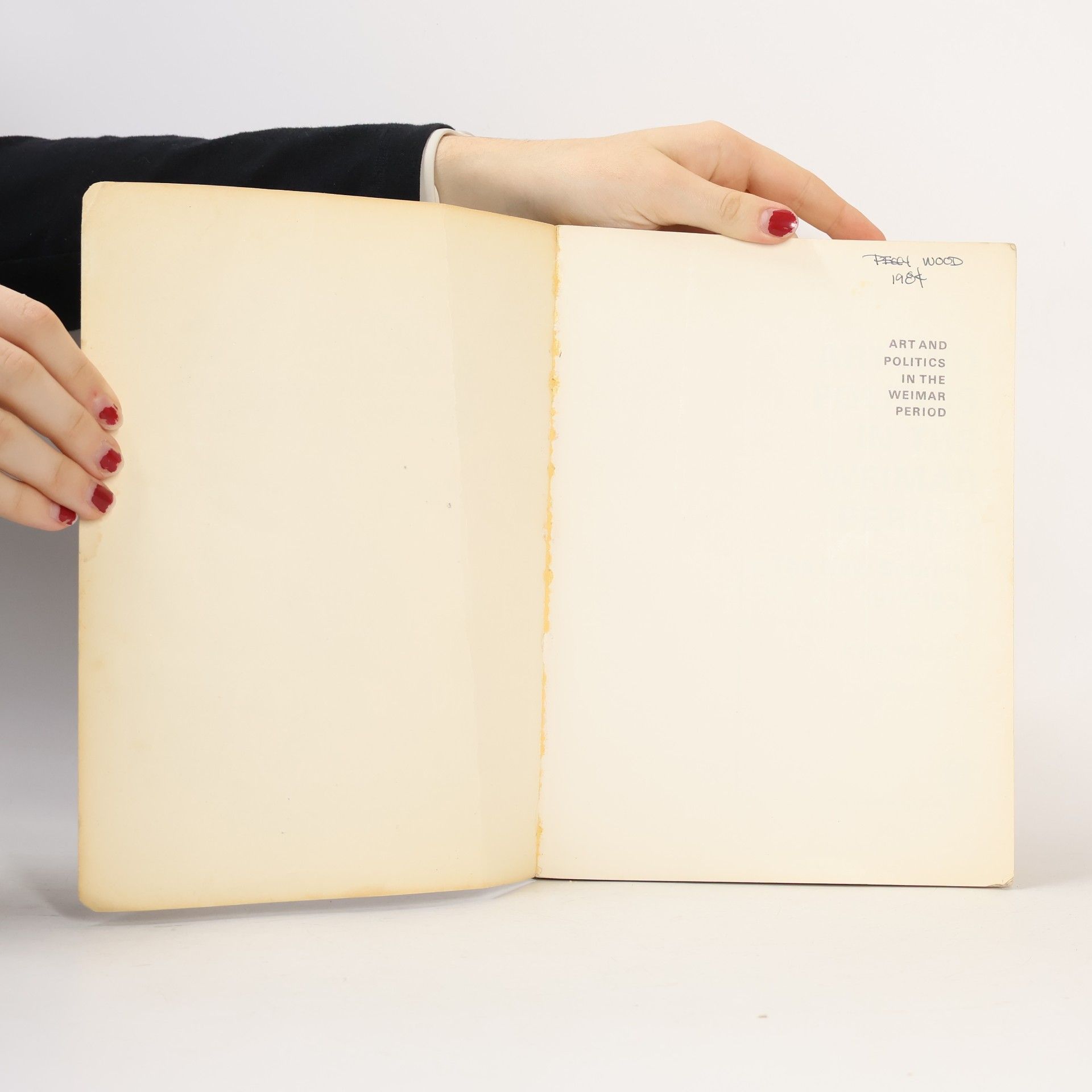 John Willett ART & POLITICS WEIMAR