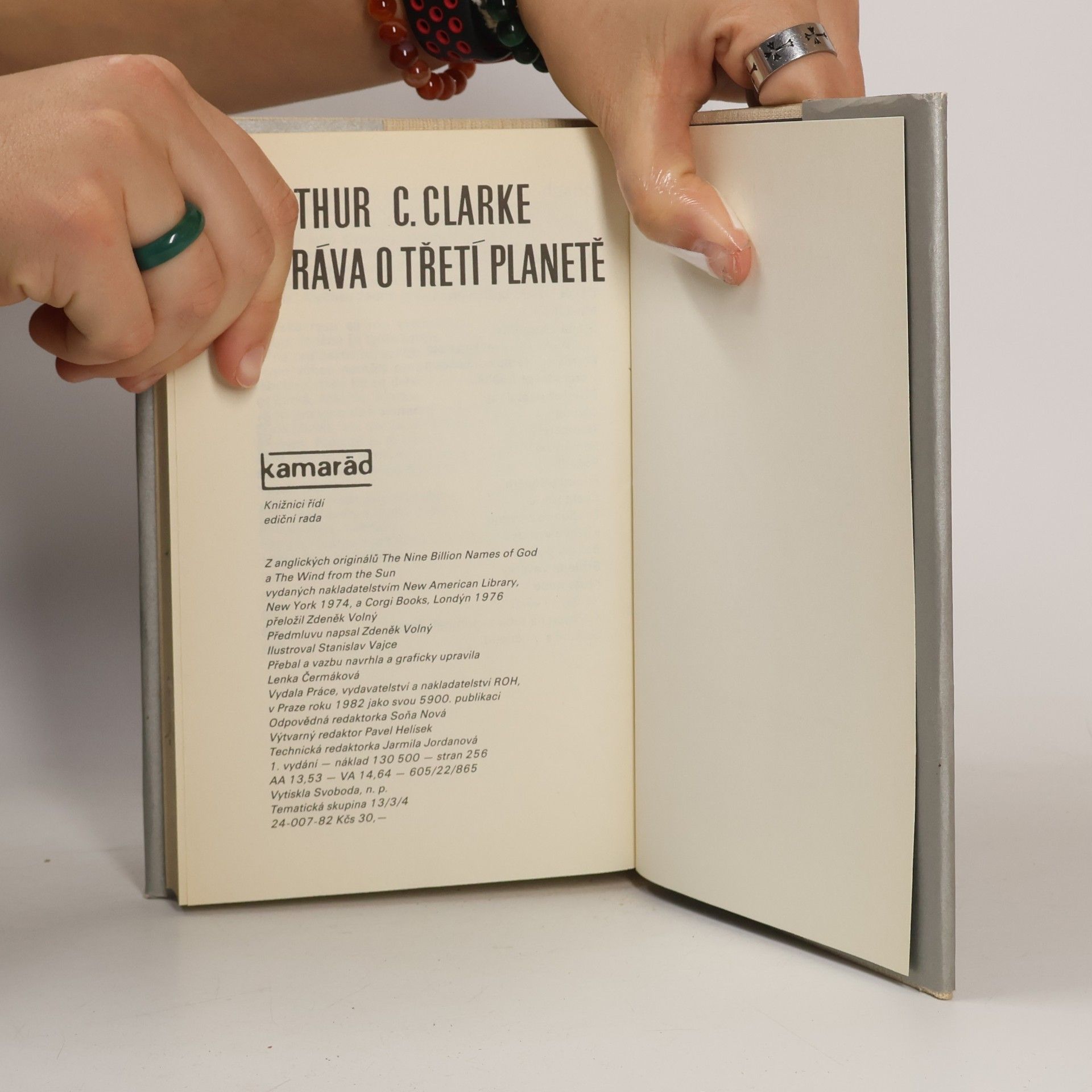 Arthur C. Clarke Zpráva o třetí planetě