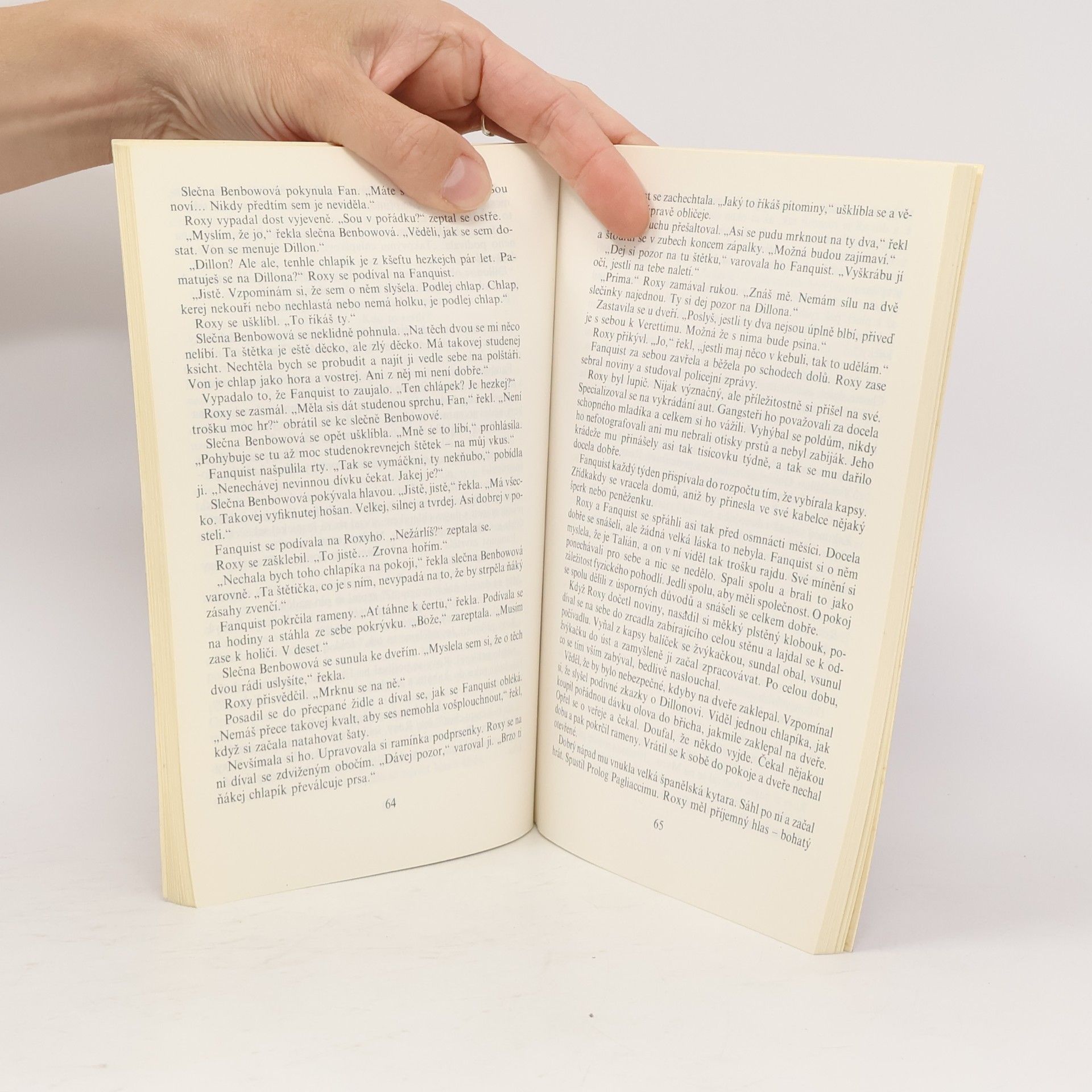 James Hadley Chase Mrtví zůstanou němí