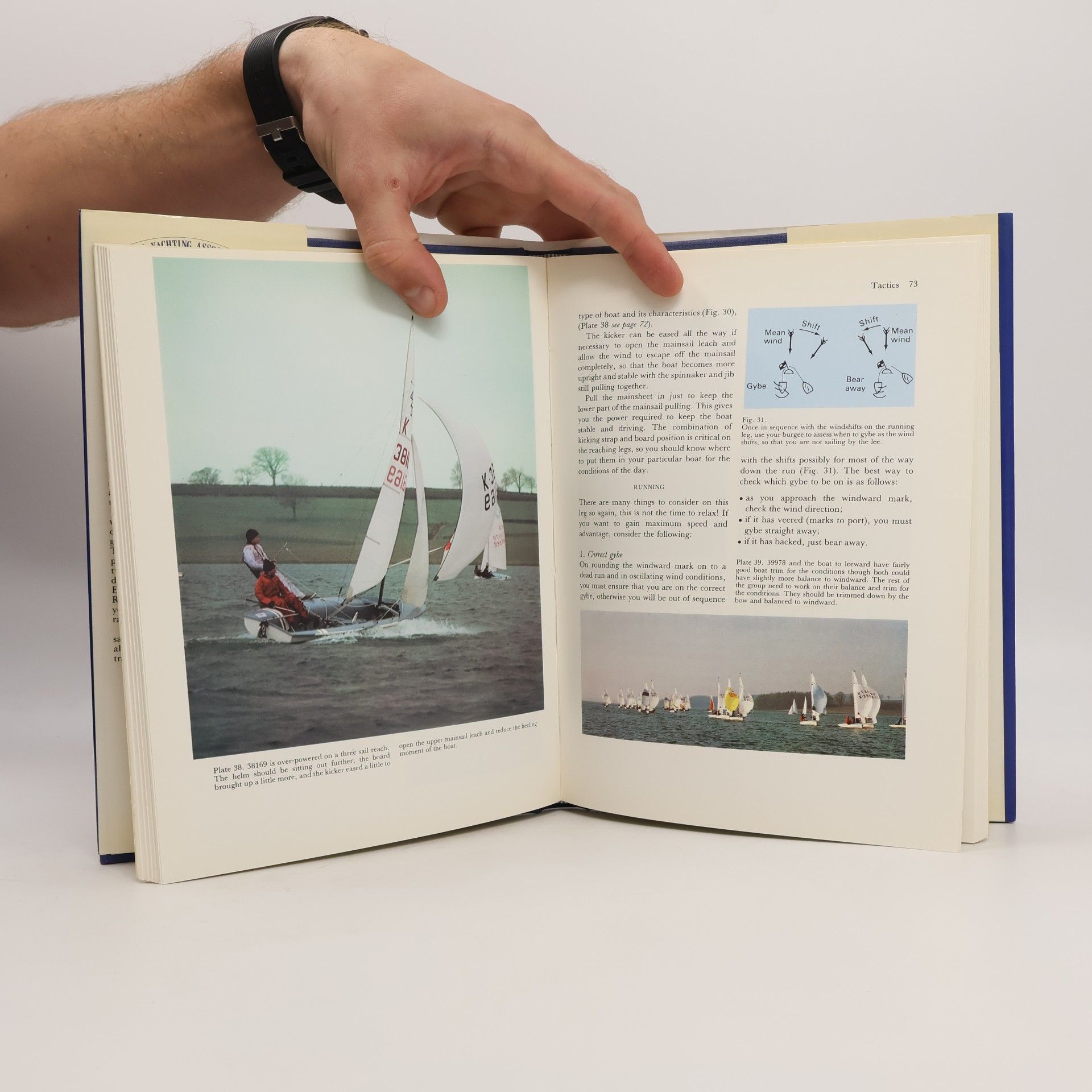 Jim Saltonstall Royal Yachting Association. Race Training Manual