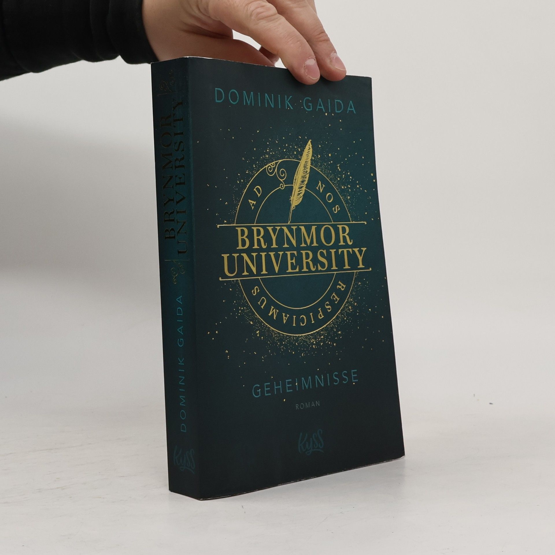 Dominik Gaida Brynmor University 1. Geheimnisse