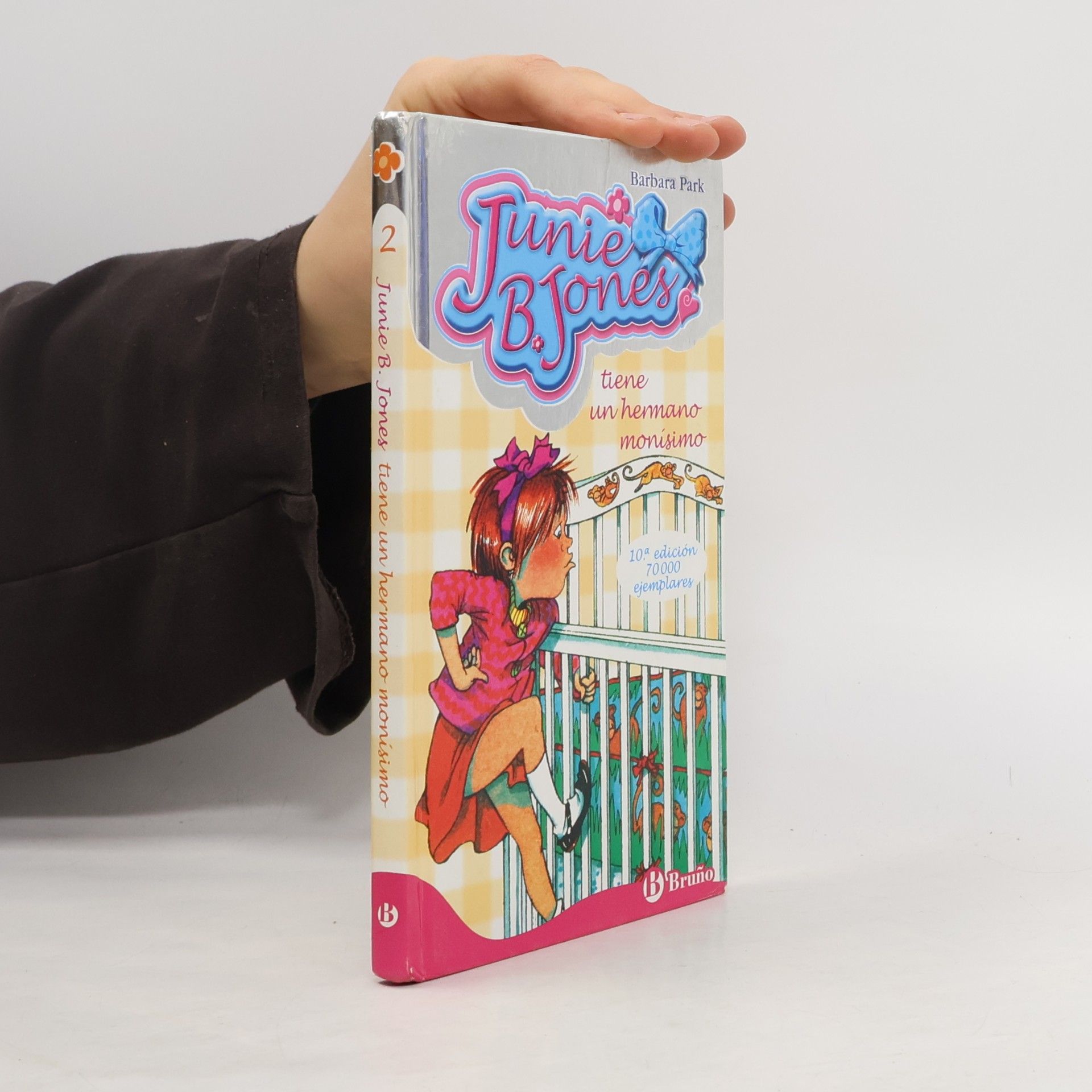 Barbara Park Junie B. Jones tiene un hermano monísimo