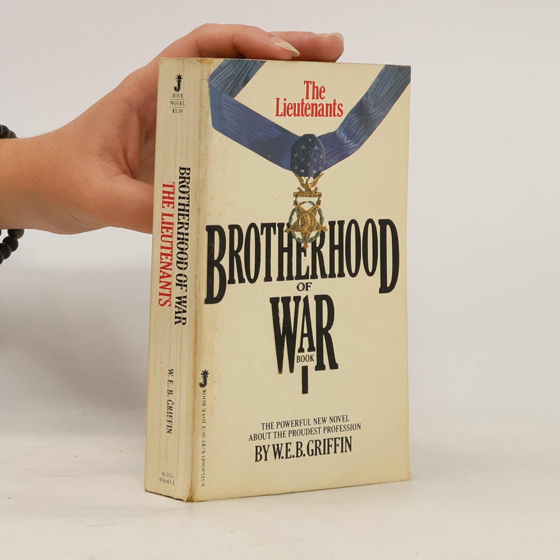 W. E. B. Griffin Brotherhood of War - 1: The Lieutenants