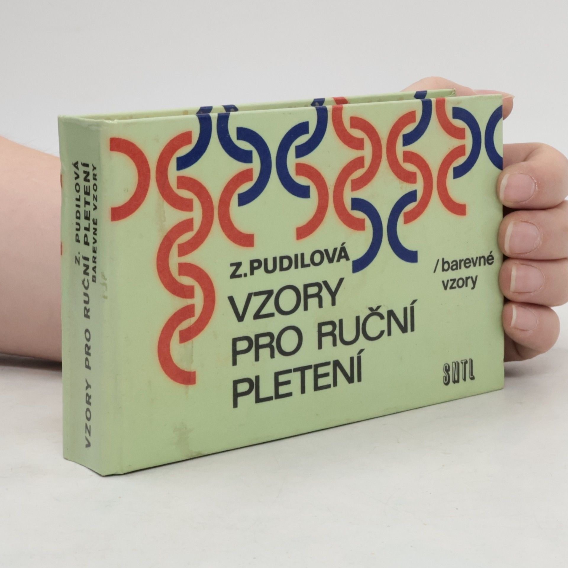 Vzory pro ruční pletení. Barevné vzory