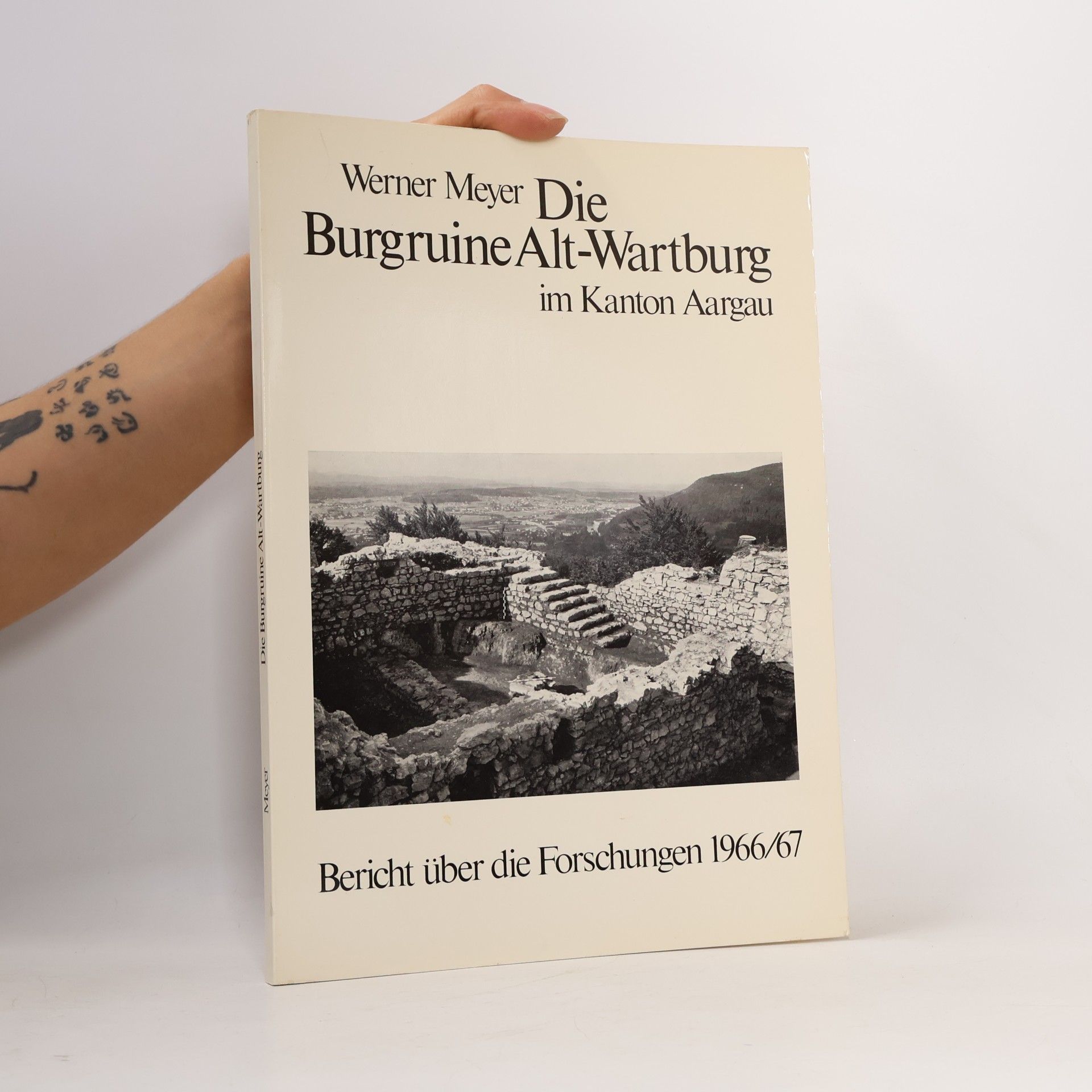 Die Burgruine Alt-Wartburg im Kanton Aargau