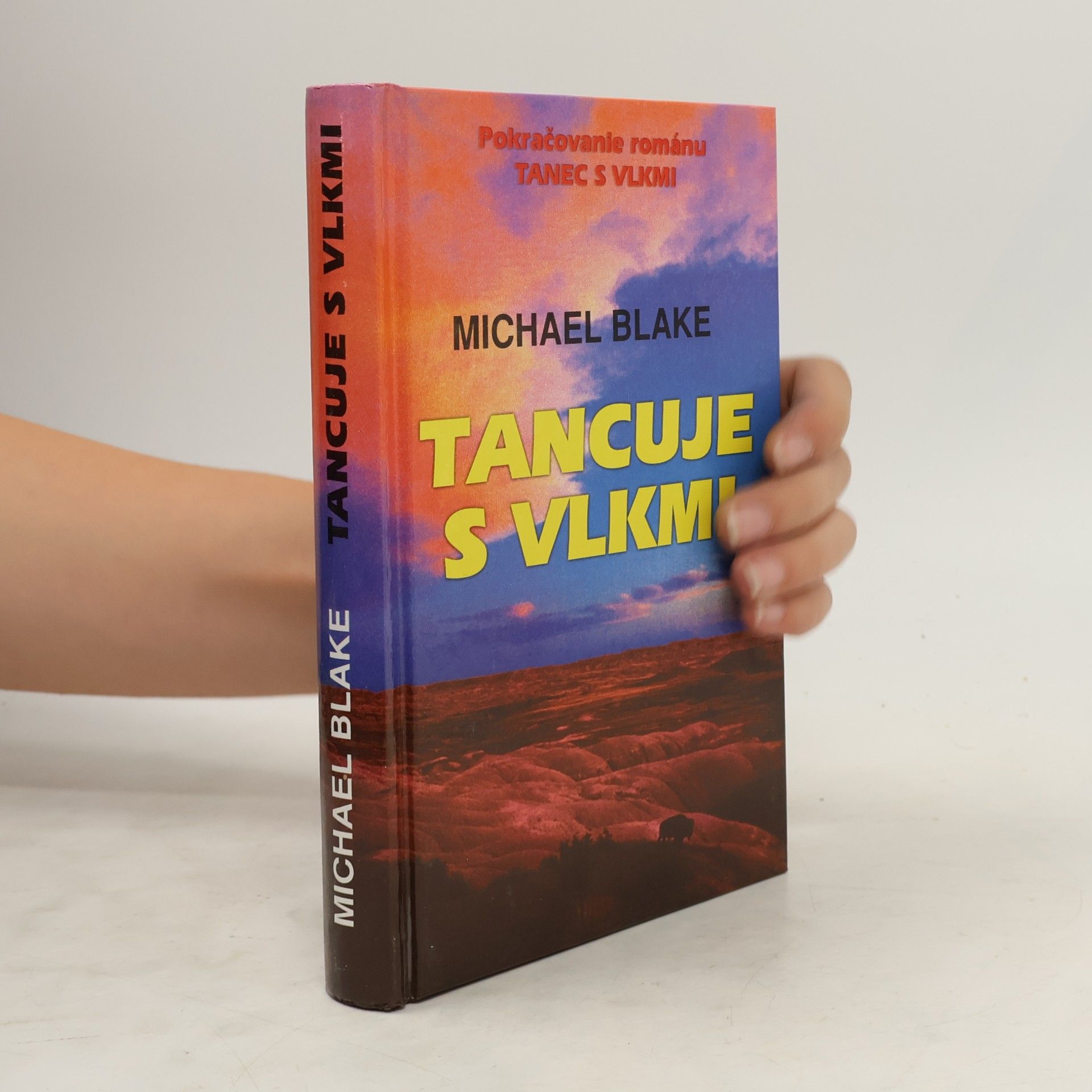 Tancuje s vlkmi