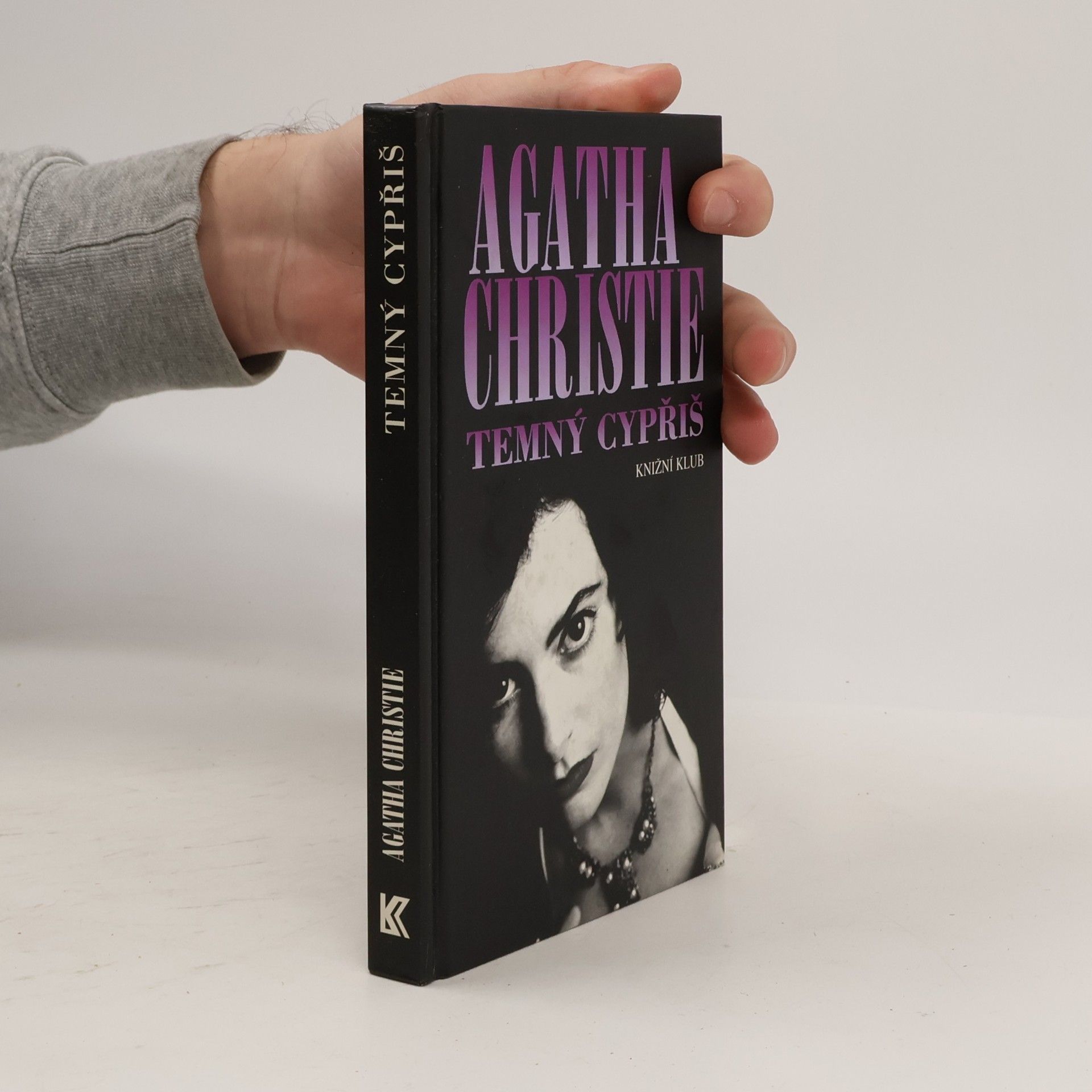Agatha Christie Temný cypřiš