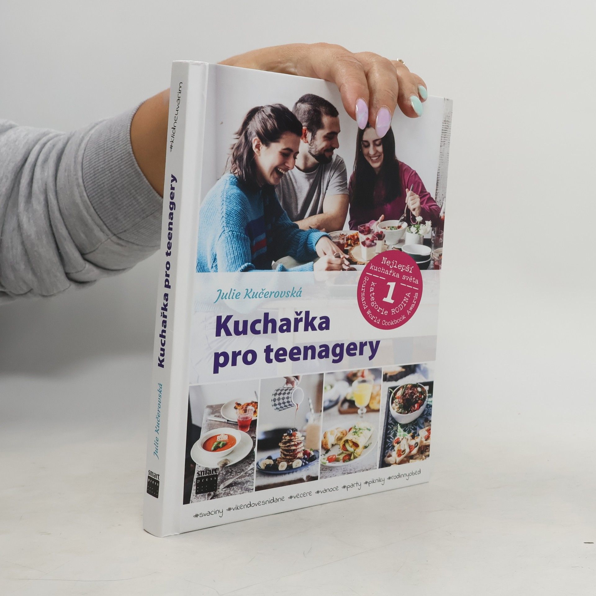 Kuchařka pro teenagery. #klidneuvarim