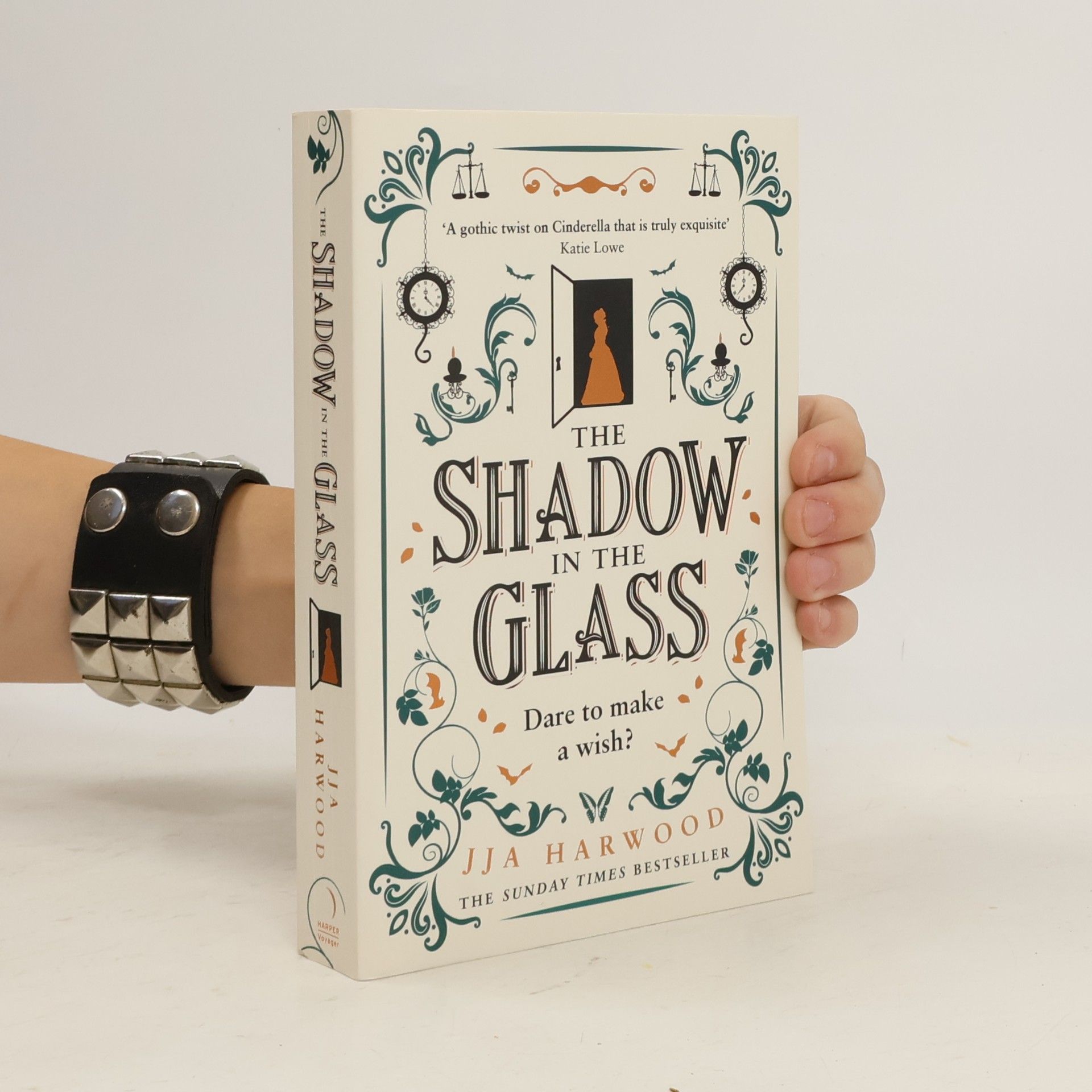 Jja Harwood The Shadow in the Glass