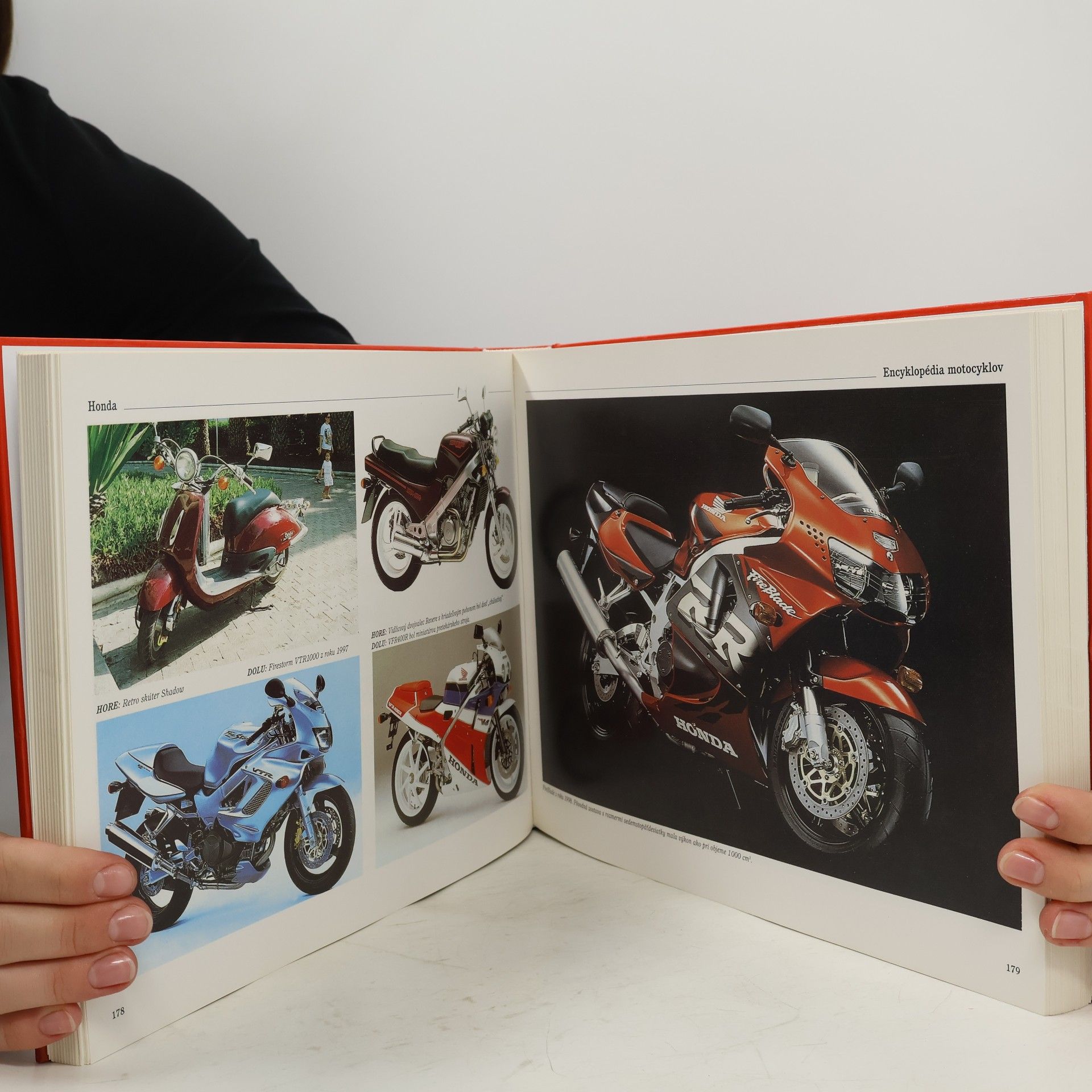 Peter Henshaw Encyklopédia motocyklov