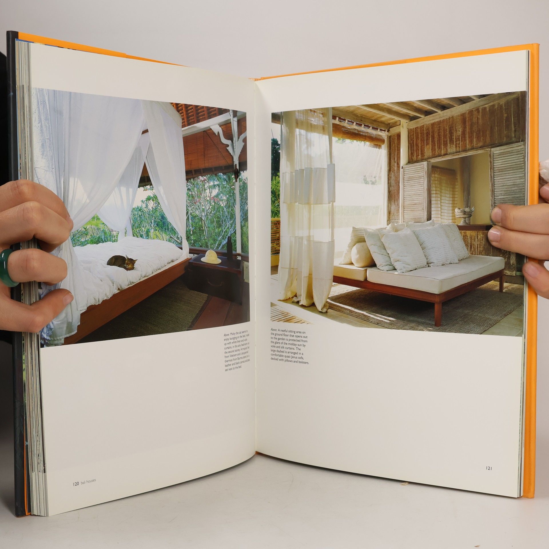 Gianni Francione Bali Houses: New Wave Asian Architecture and Design