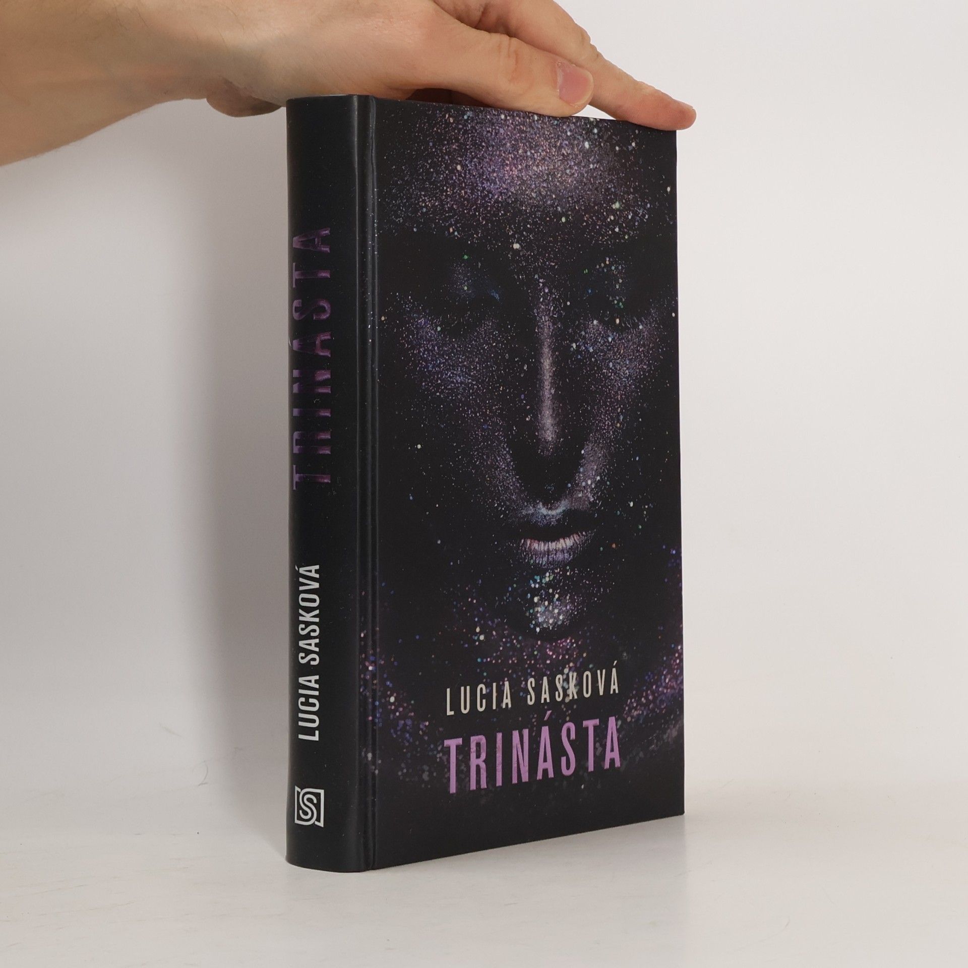 Trinásta