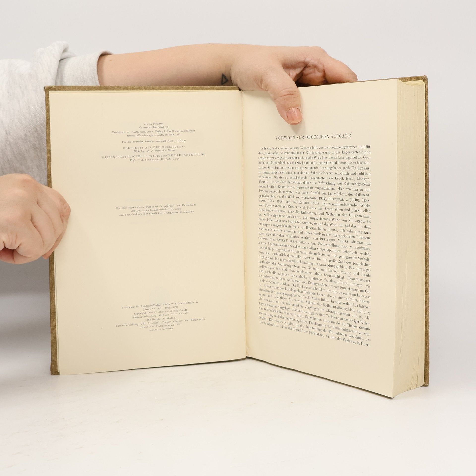 L. B. Ruchin GRUNDZÜGE DER LITHOLOGIE