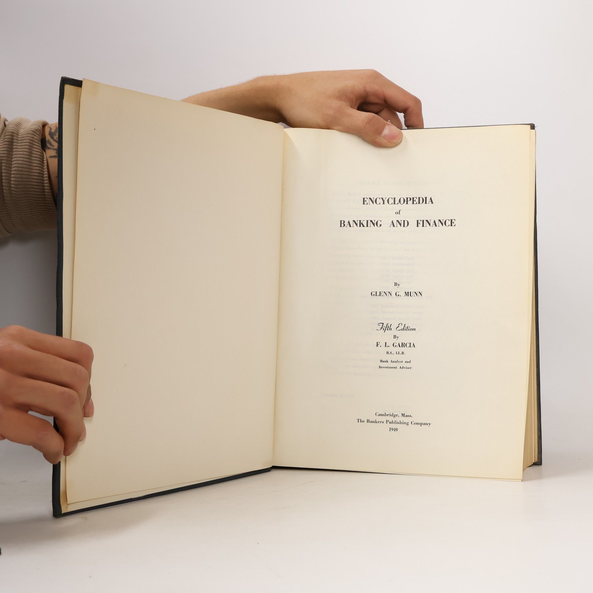 Glenn G. Munn Encyclopedia of Banking and Finance