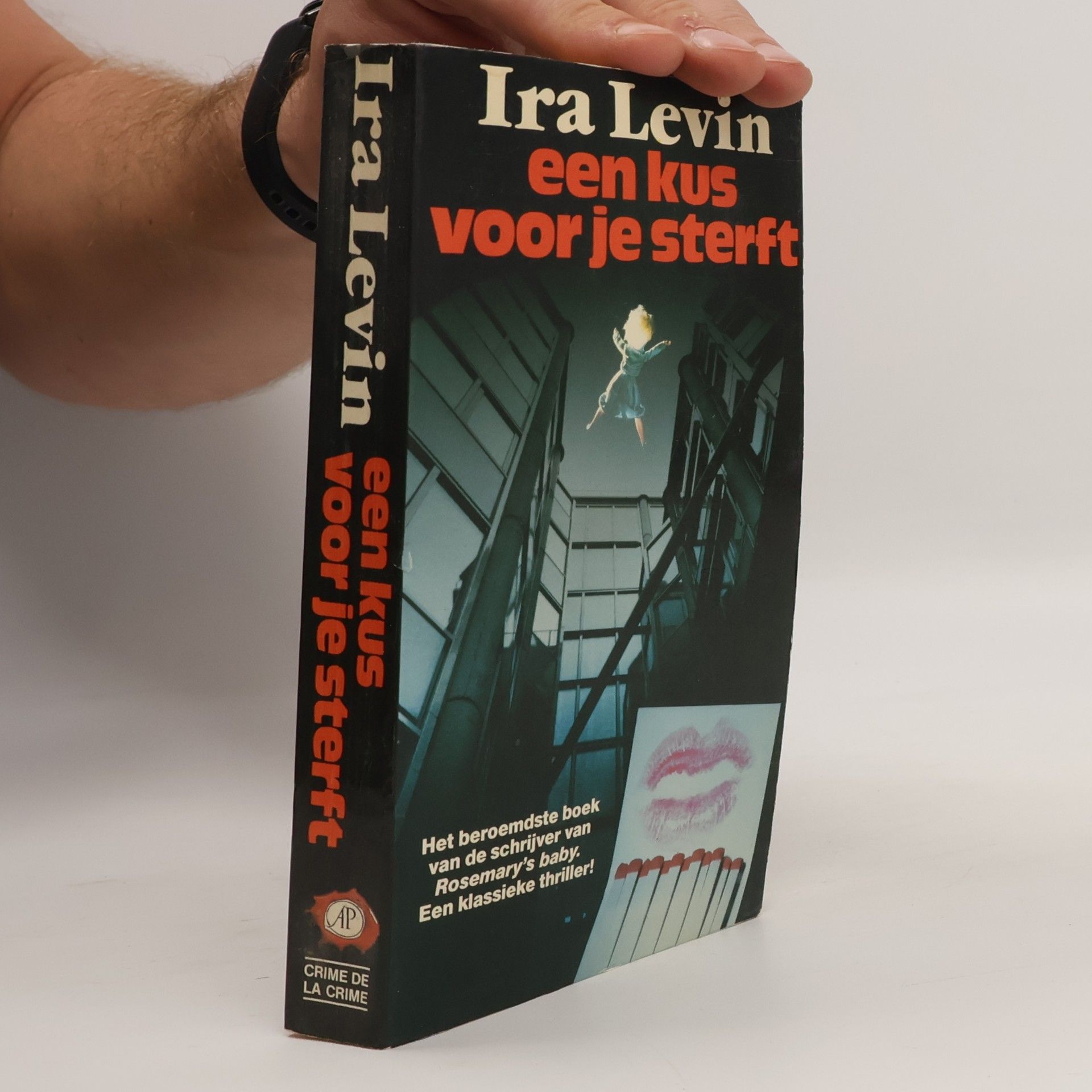 Een kus voor je sterft (Crime de la crime)
