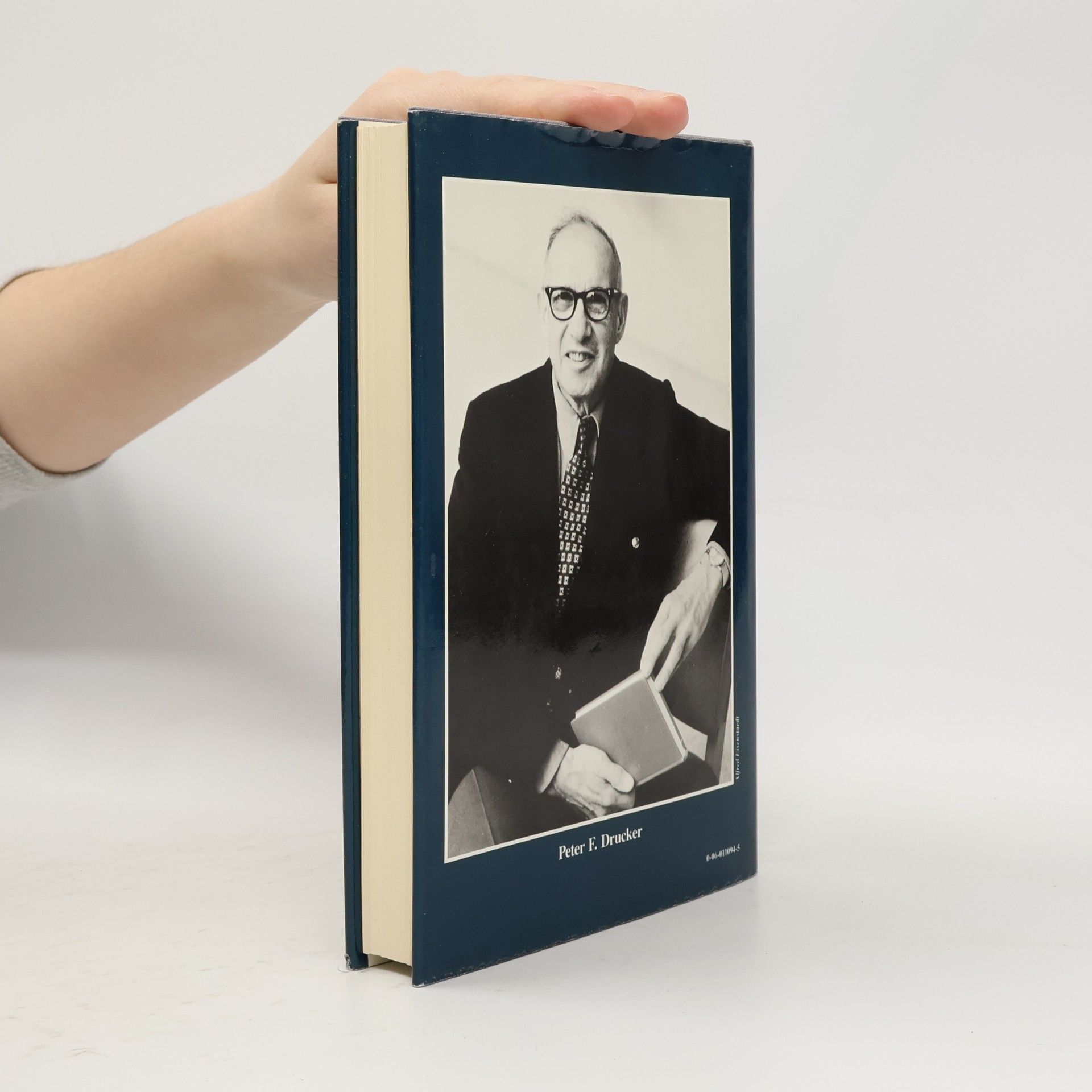 Peter F. Drucker Managing in Turbulent Times