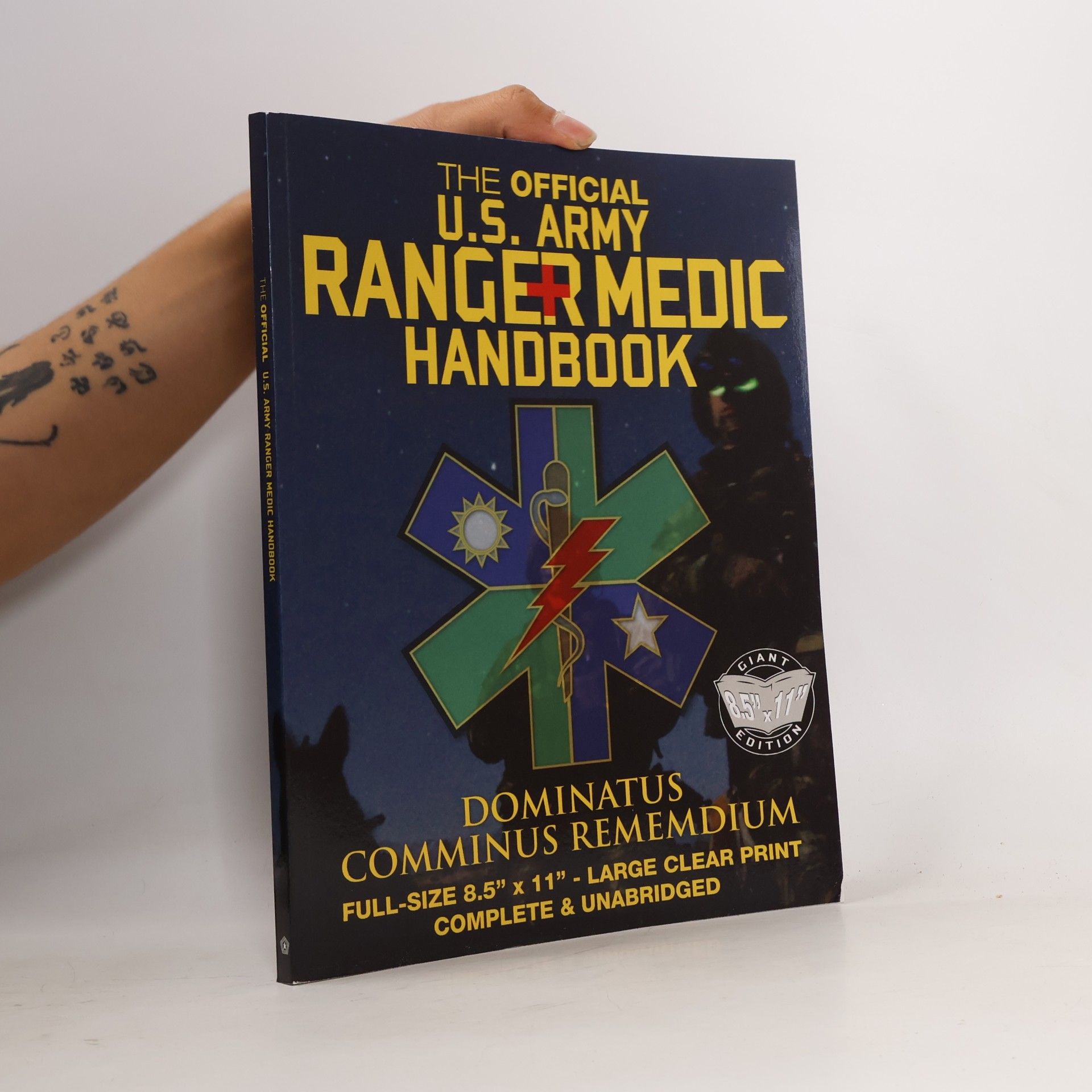 The Official US Army Ranger Medic Handbook - Full Size Edition
