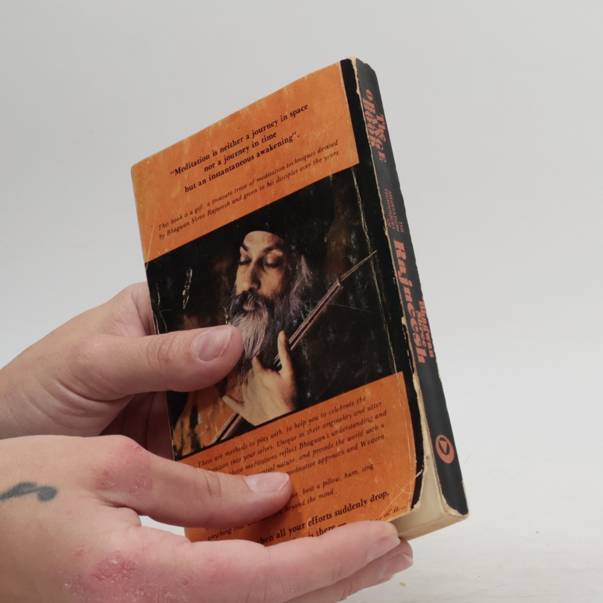Bhagwan Shree Rajneesh The Orange Book