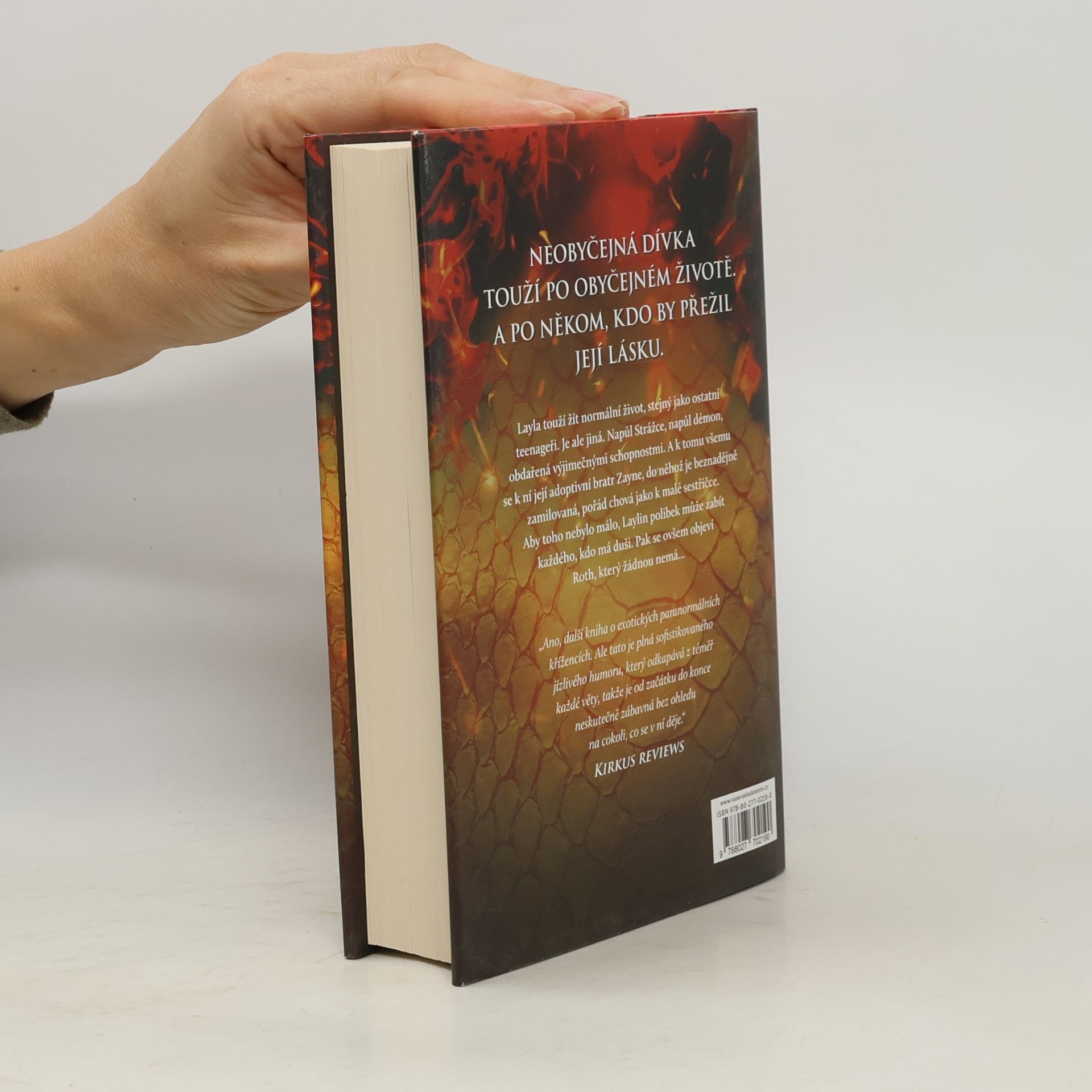 Jennifer L. Armentrout Polibek bez duše