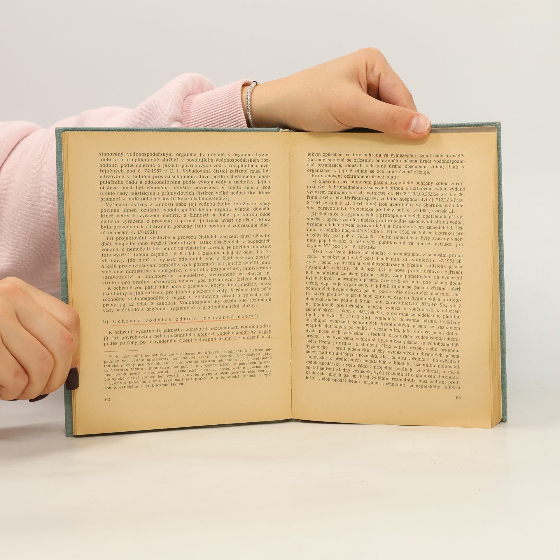 Various authors Vodní hospodářství obcí, měst a závodů