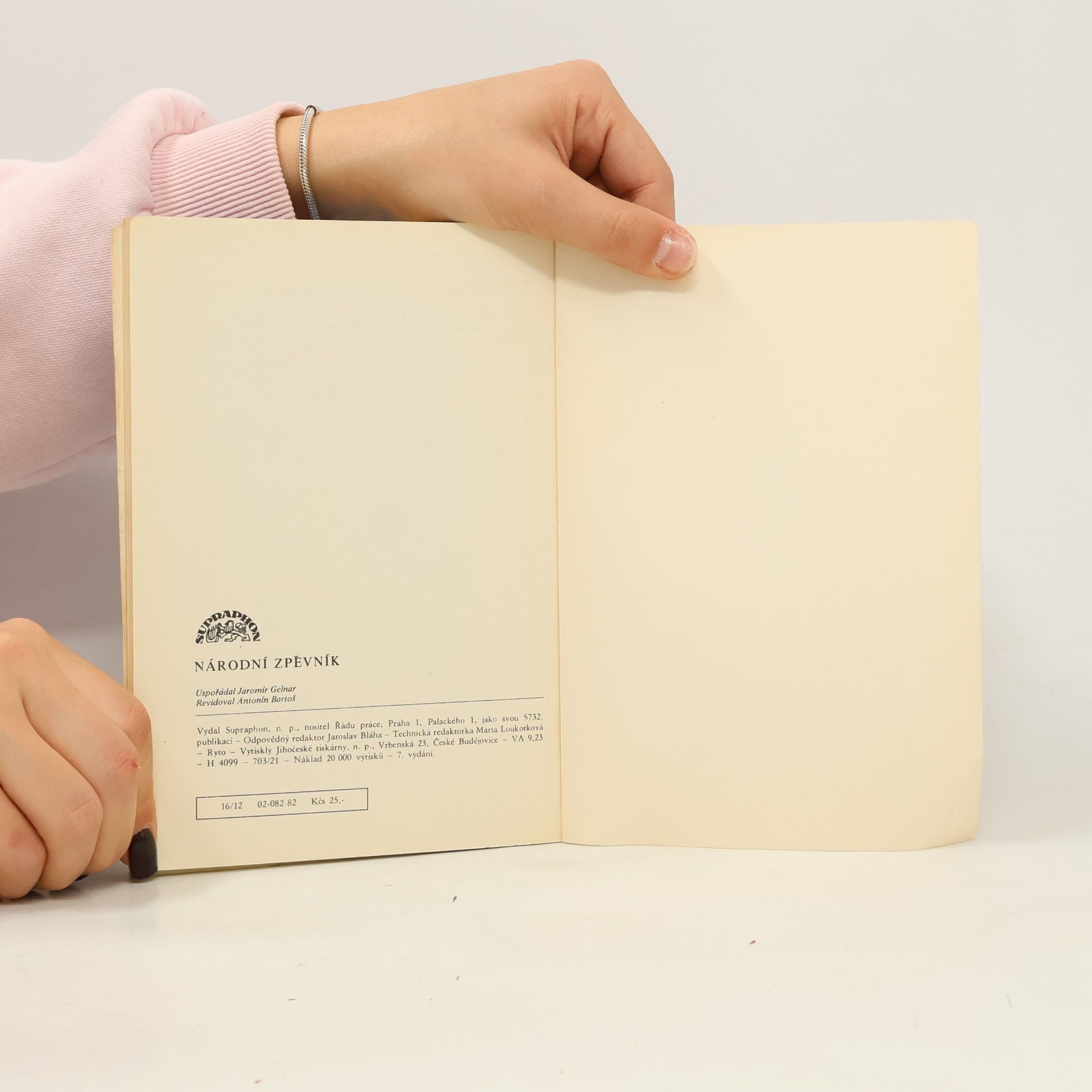 Various authors Národní zpěvník