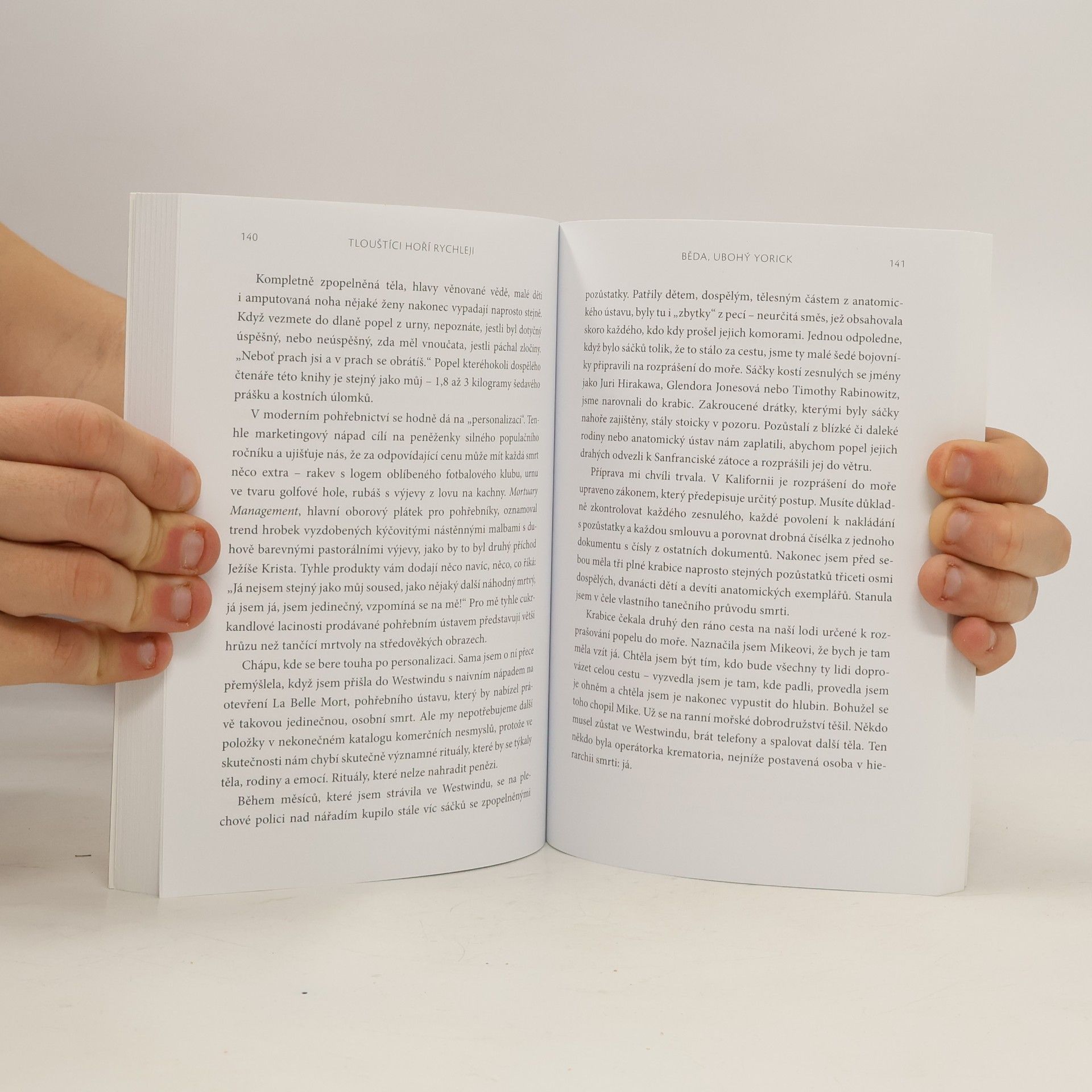 Caitlin Doughty Tlouštíci hoří rychleji & další fatální moudra z krematoria