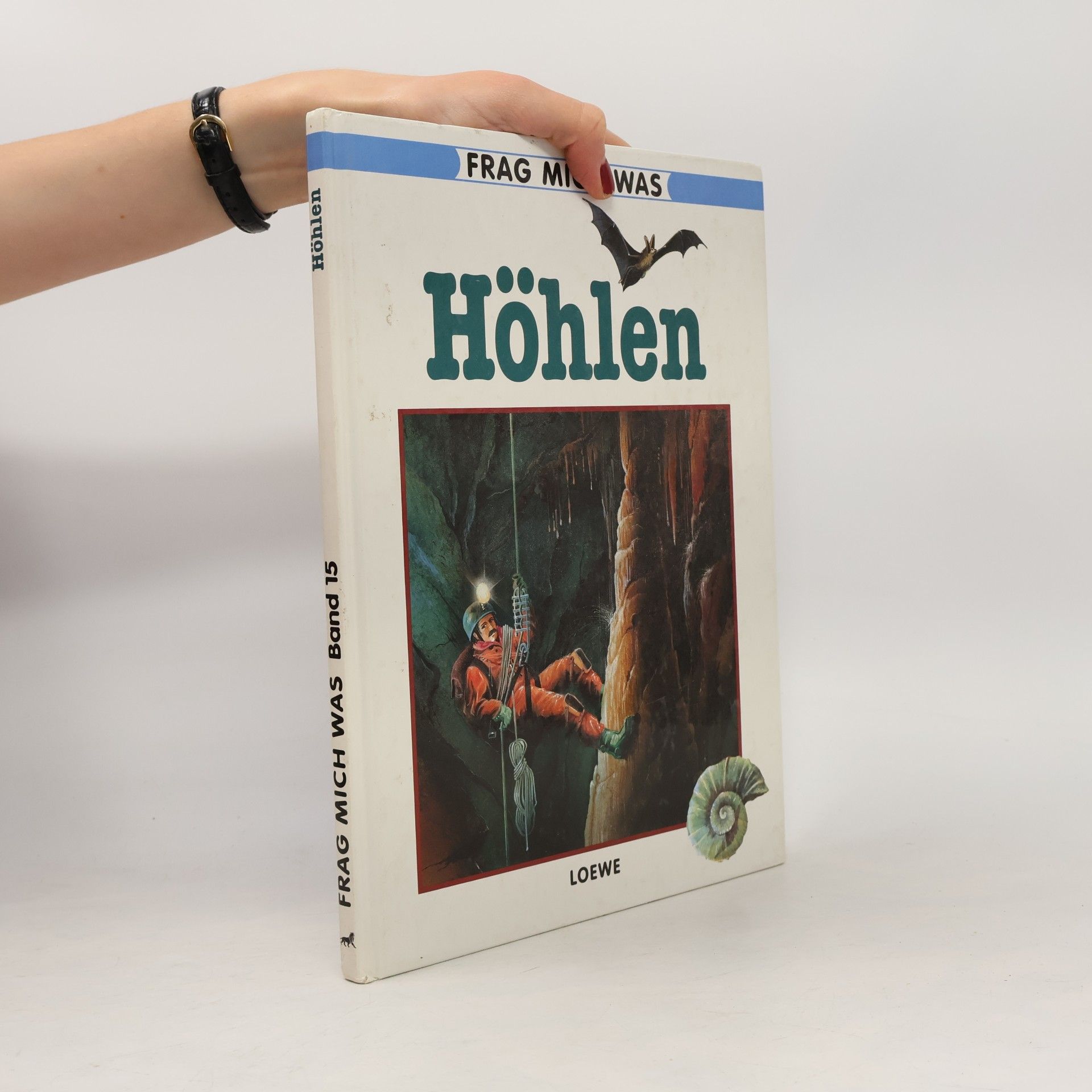 Höhlen