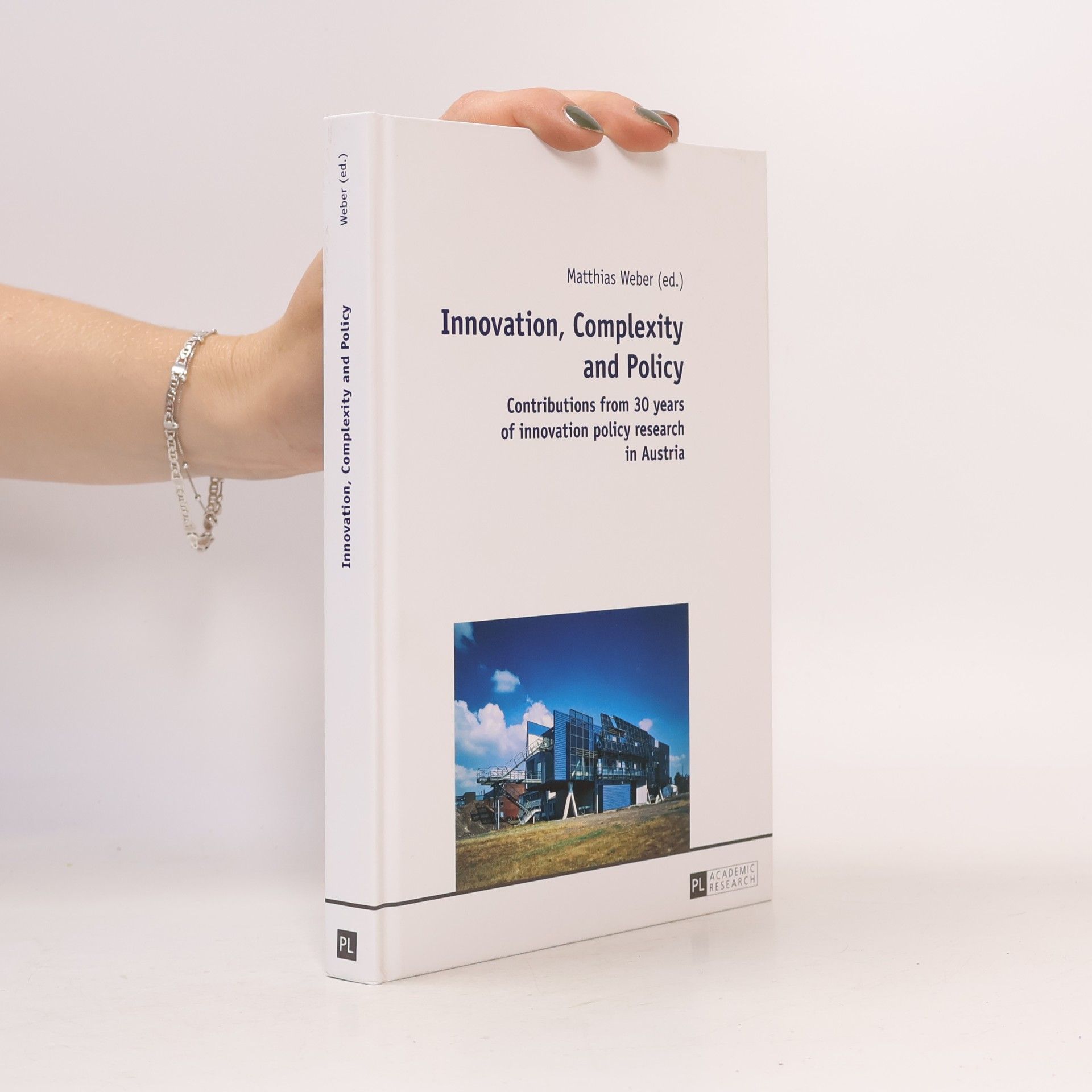Innovation, complexity and policy